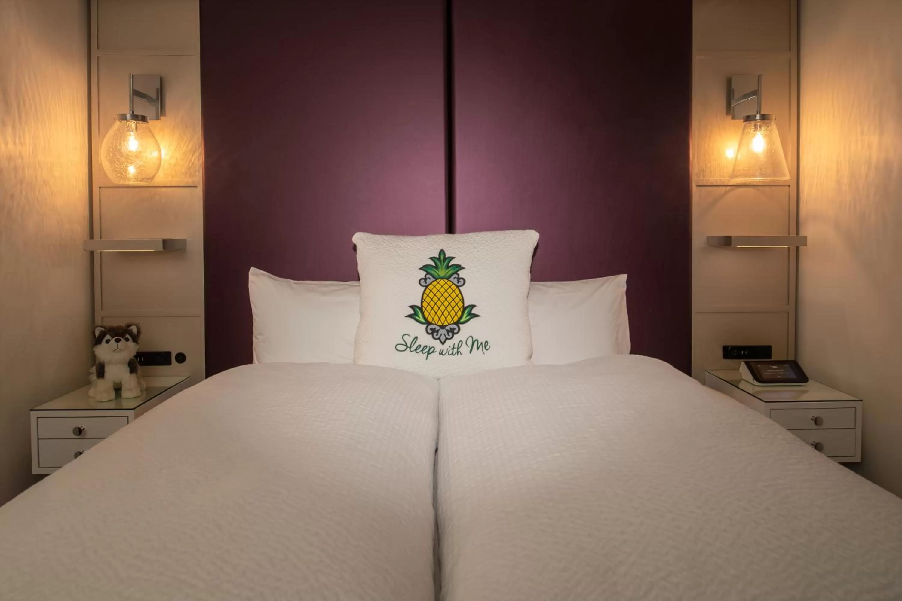 Bed in Staypineapple, An Artful Hotel, Midtown New York