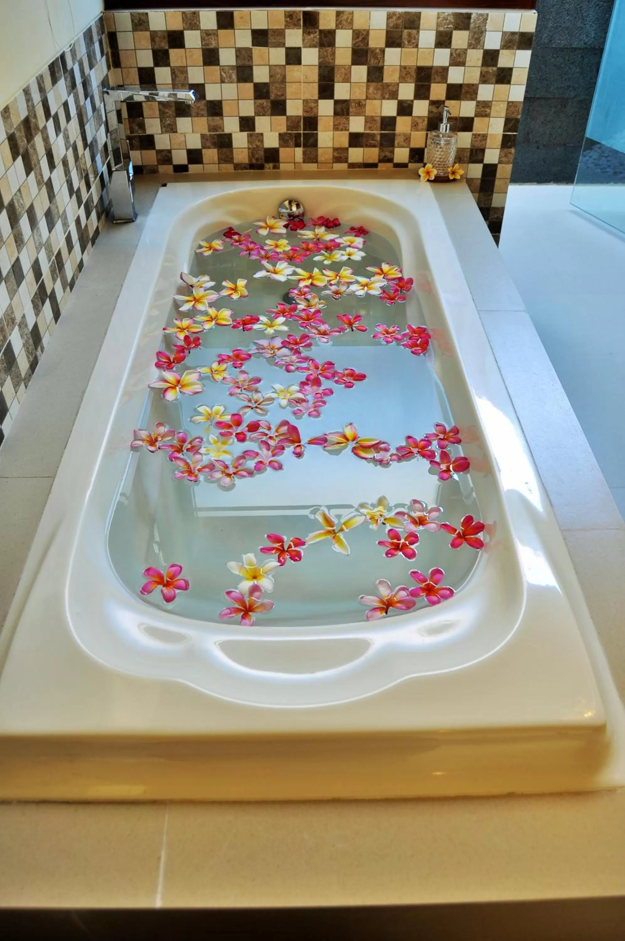Bathroom in Ocean Terrace Suite And Spa Luxury