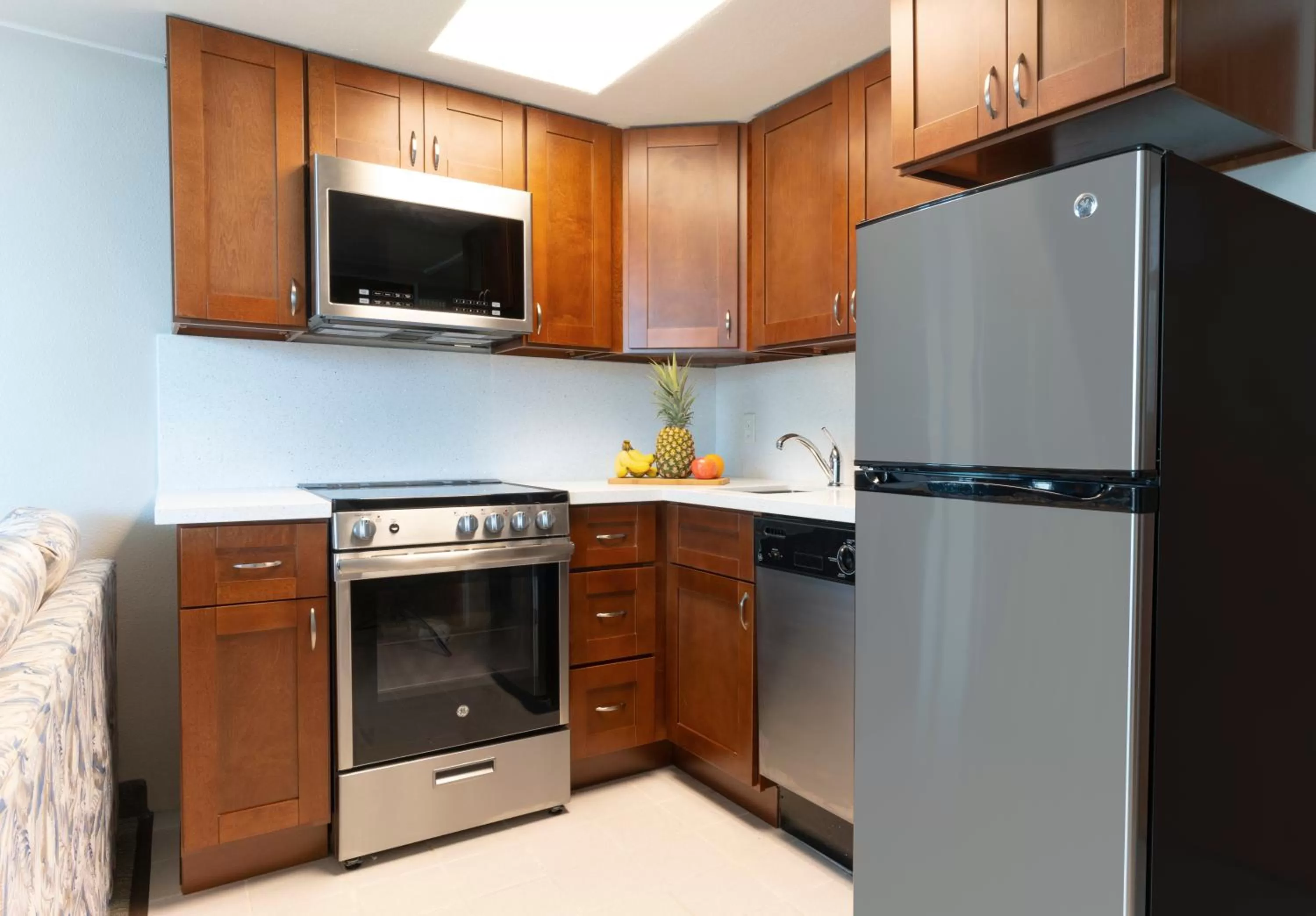Kitchen or kitchenette, Kitchen/Kitchenette in Imperial Hawaii Resort