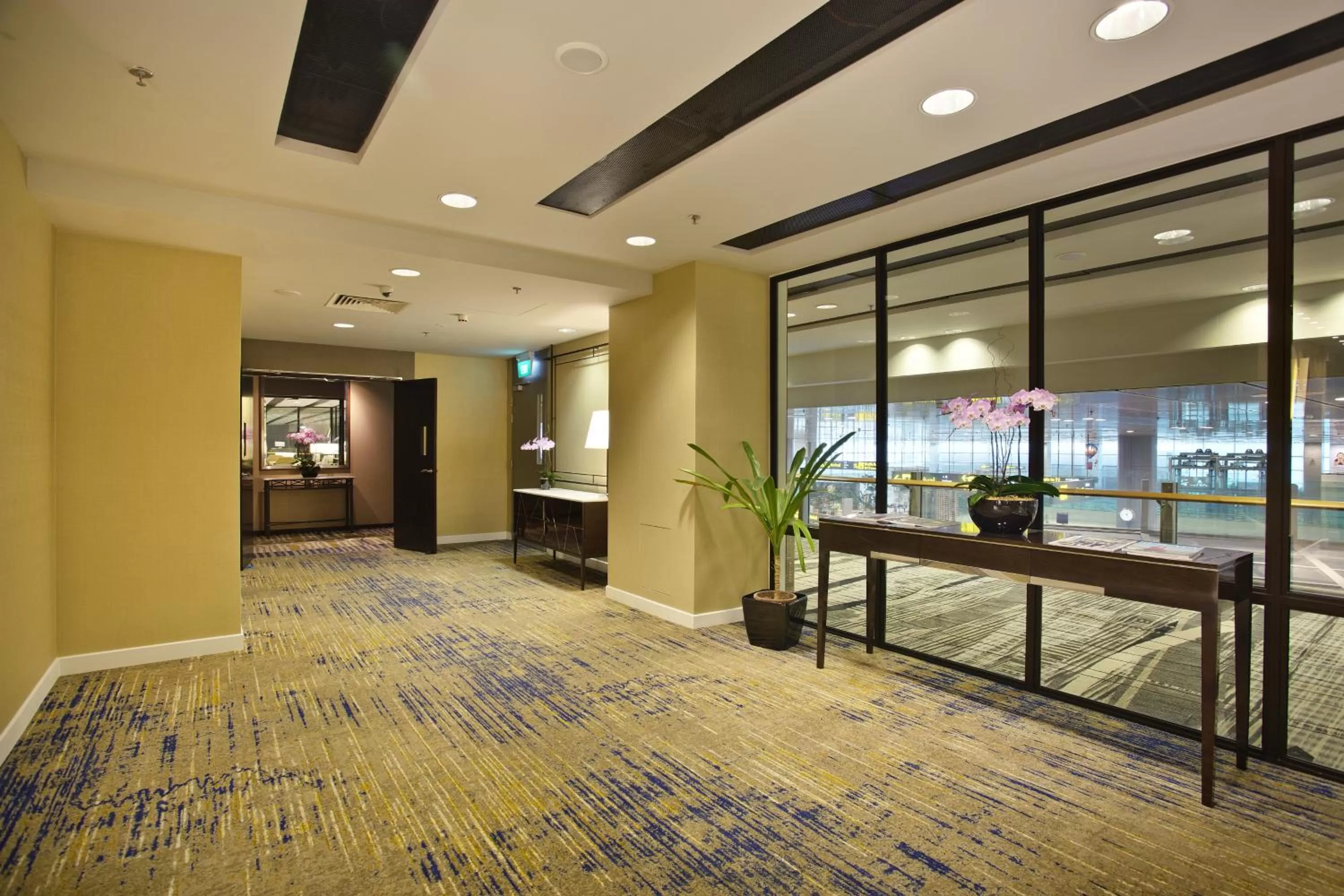 Lobby or reception in Ambassador Transit Hotel - Terminal 3