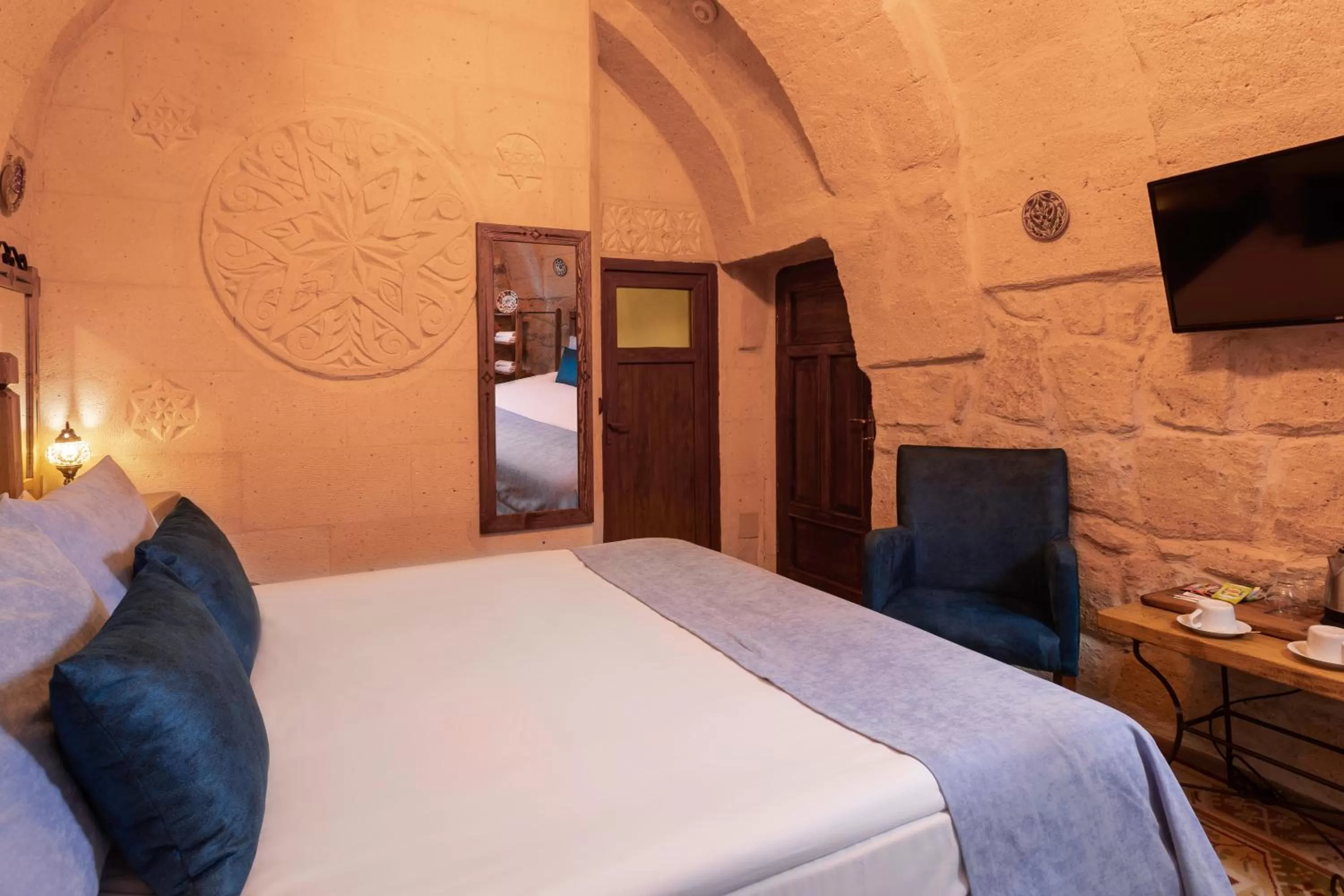 Bedroom, Bed in Maron Stone House