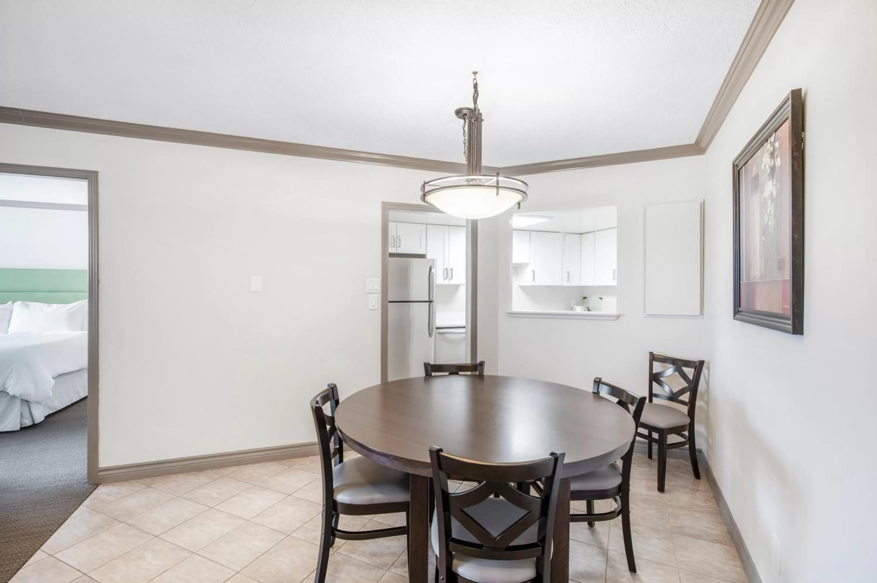 Dining area in Victoria Regent Waterfront Hotel & Suites