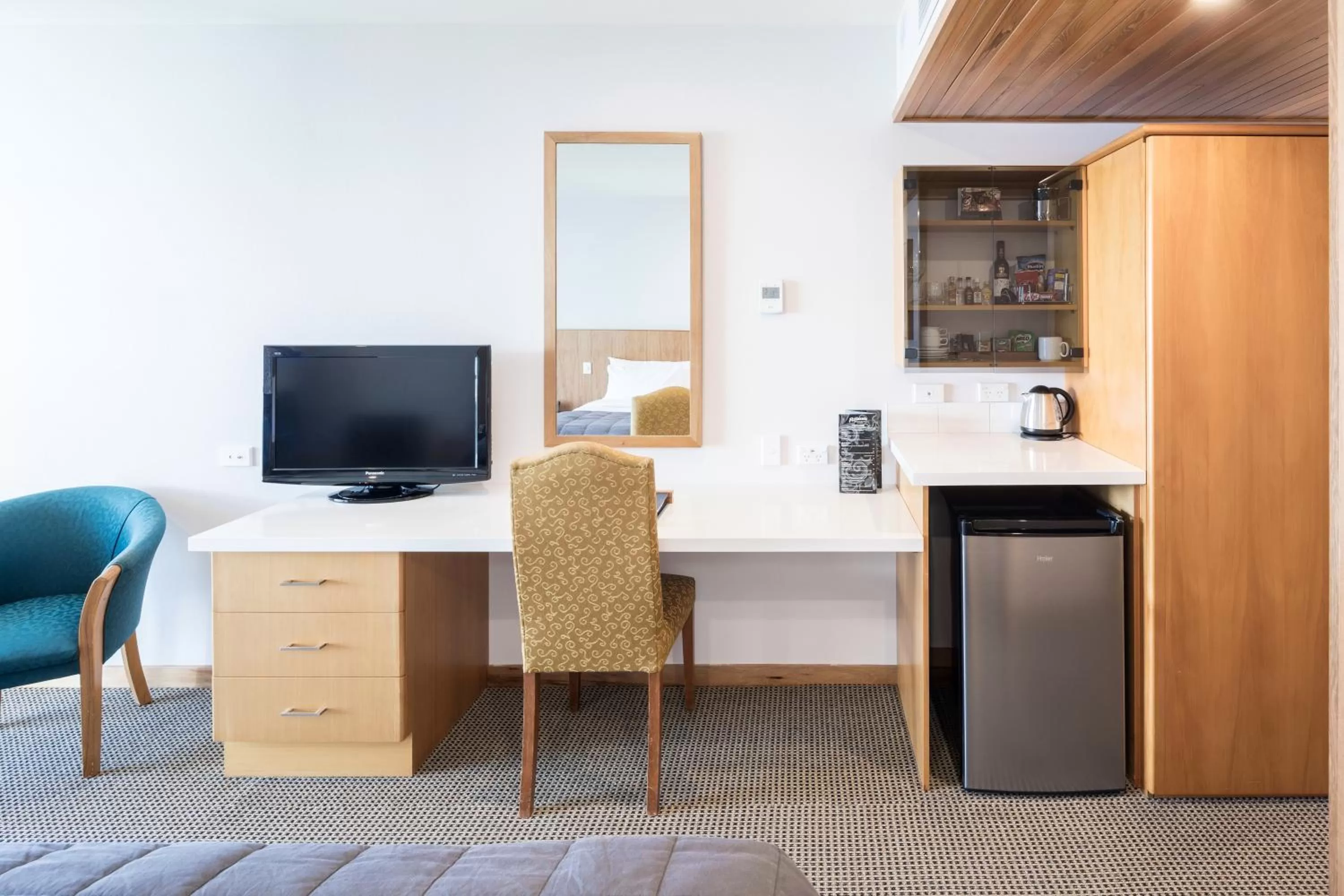 TV and multimedia in Commodore Airport Hotel Christchurch