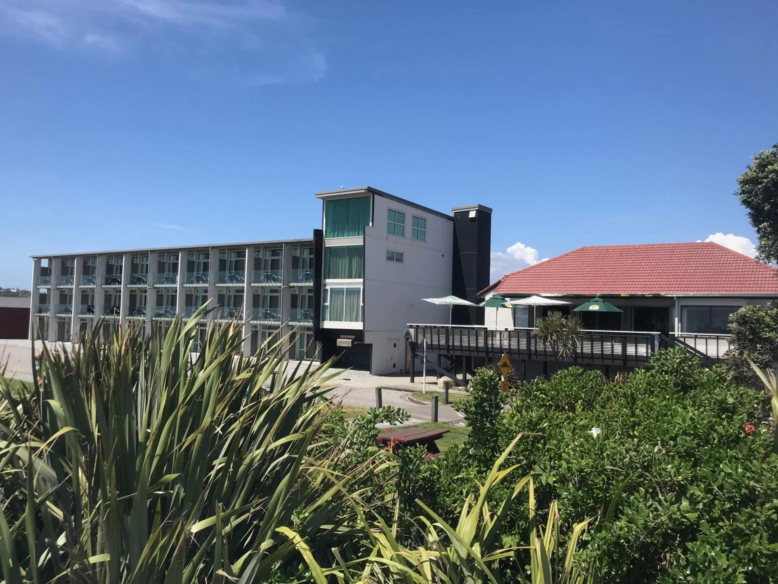Facade/entrance in Beachfront Hotel Hokitika
