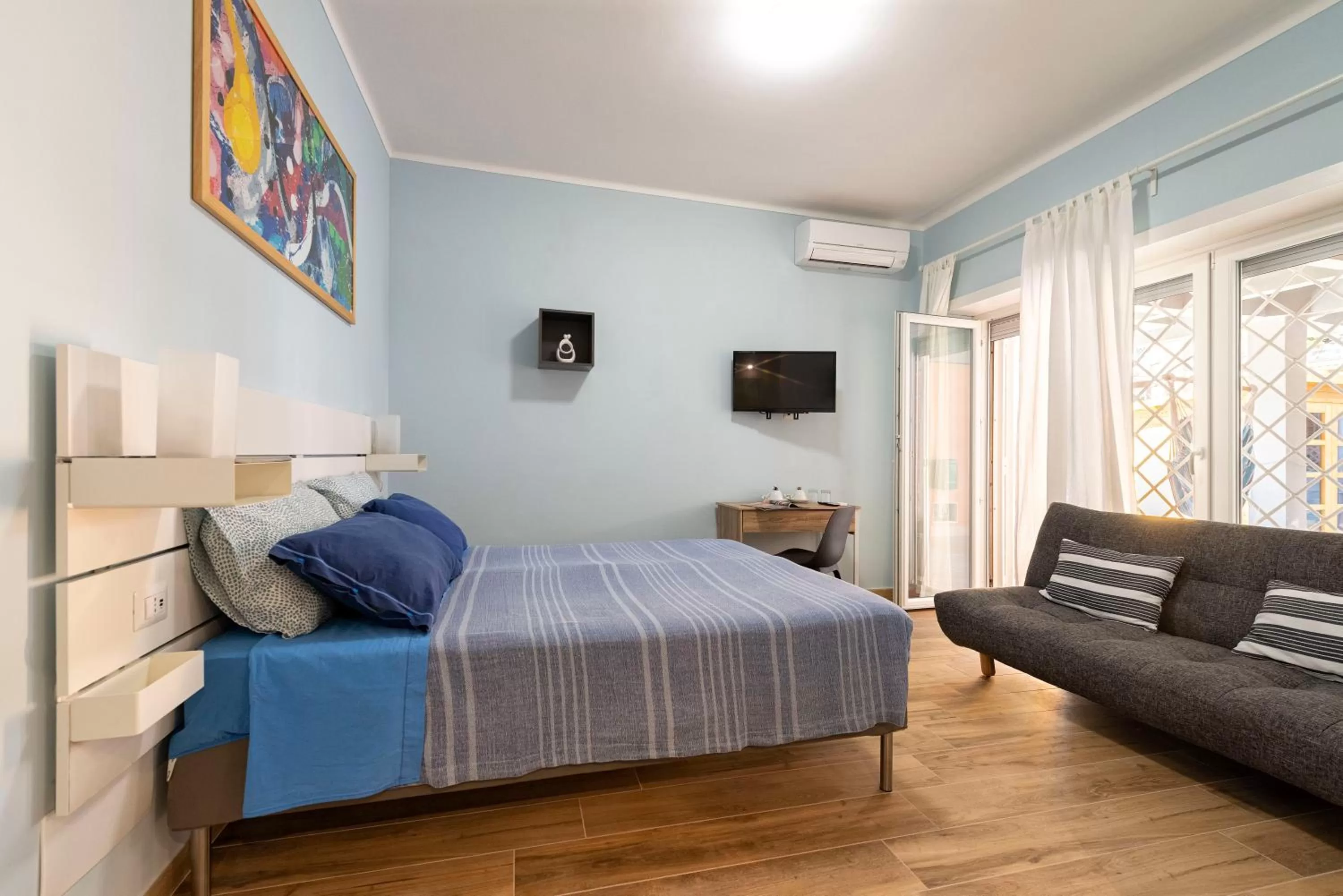 Bedroom, Bed in RomeCookSea Guest House