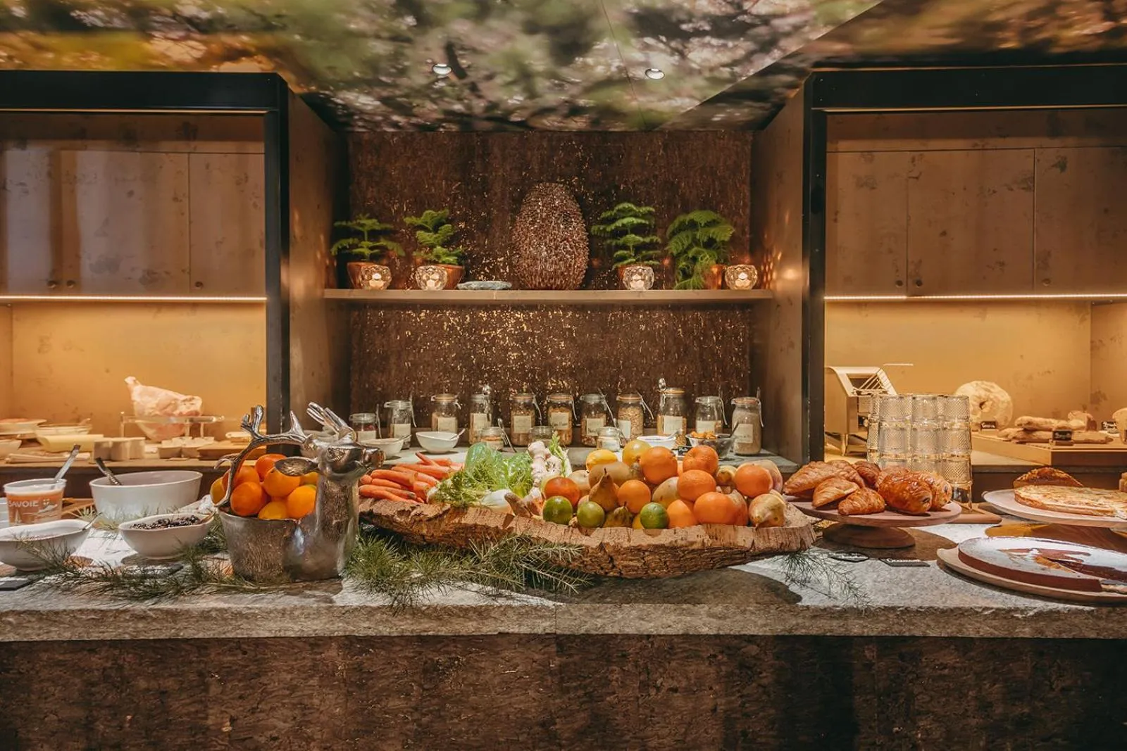 Breakfast in Les Suites – Maison Bouvier