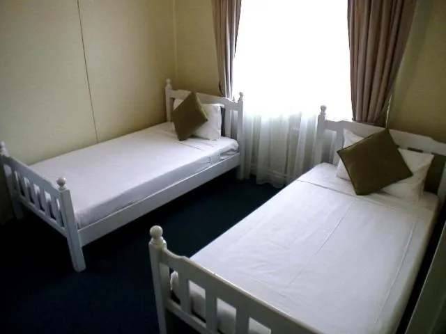 Two-Bedroom Apartment in Coconut Palms On The Bay