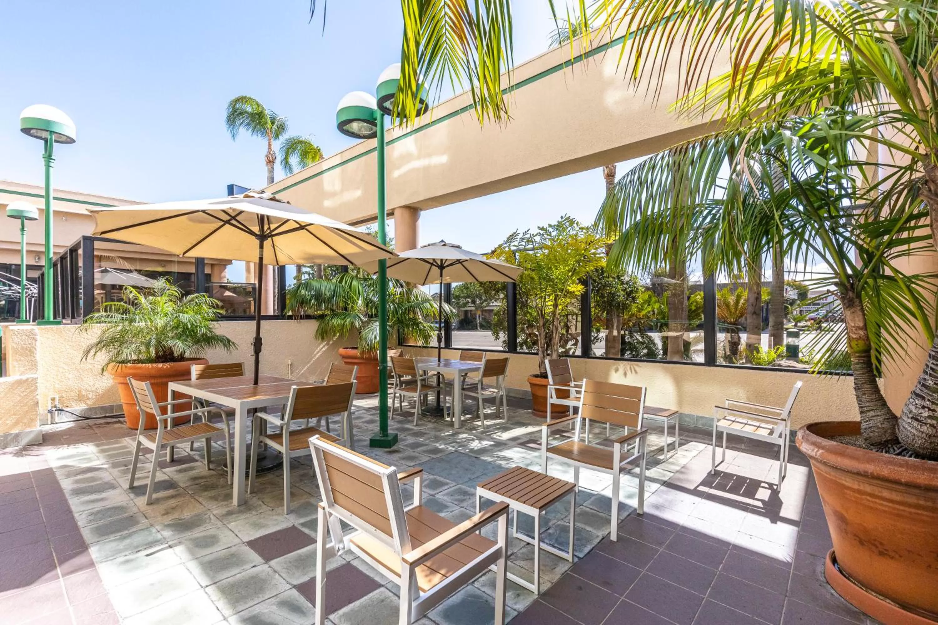 Patio in New Gardena Hotel