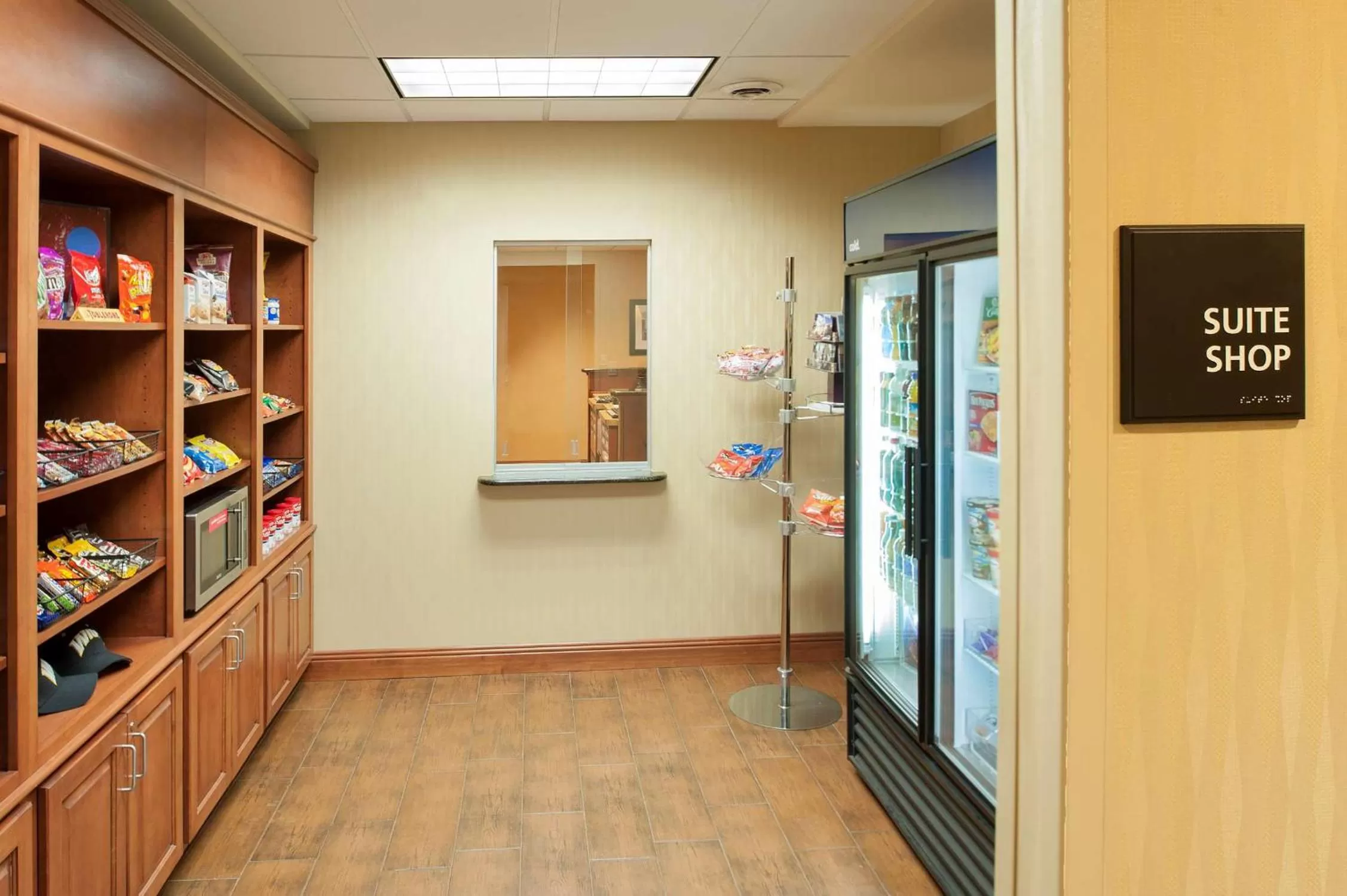 Restaurant/places to eat in Hampton Inn Macomb