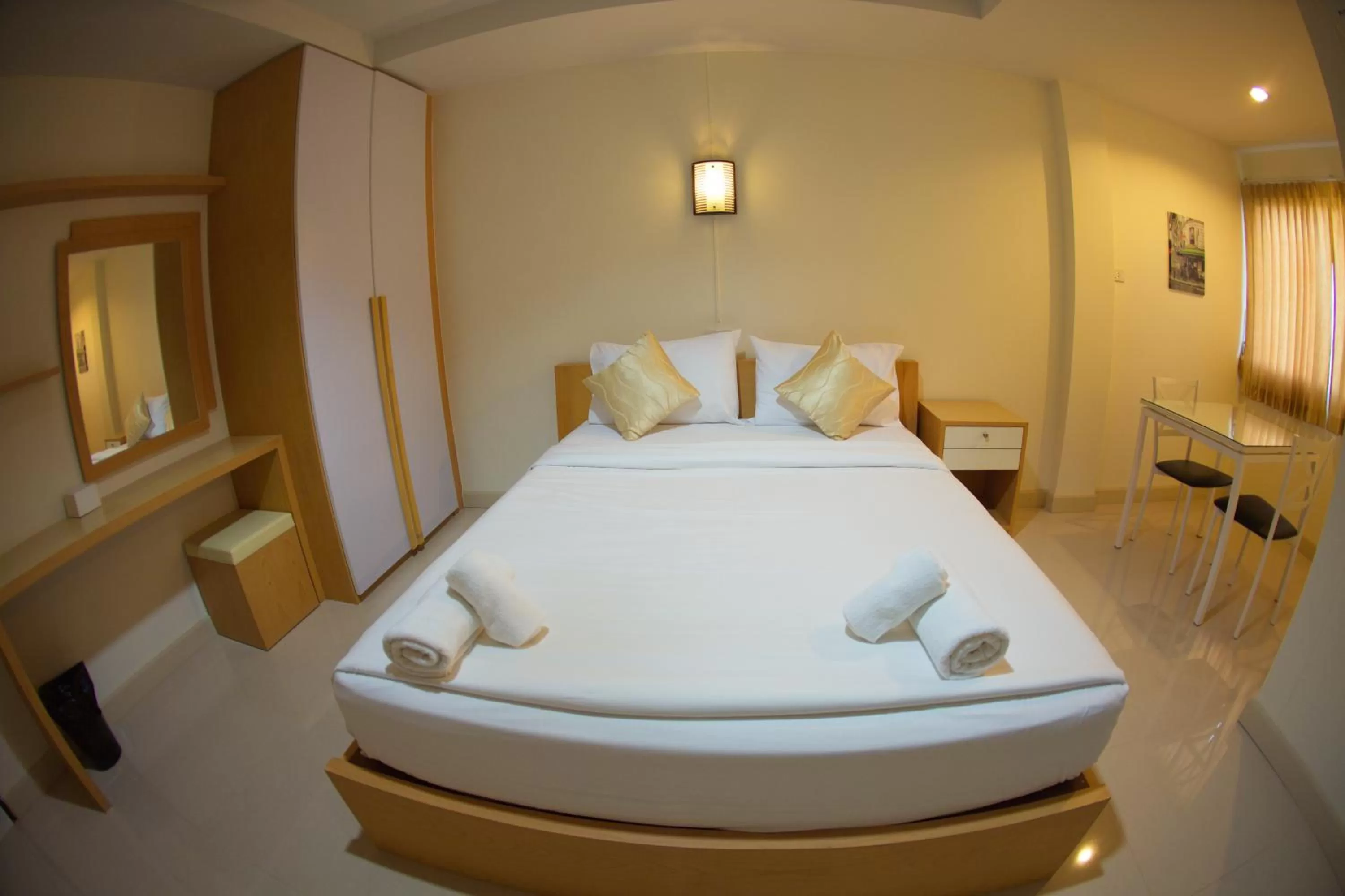 Bed in Baan Sanpoom