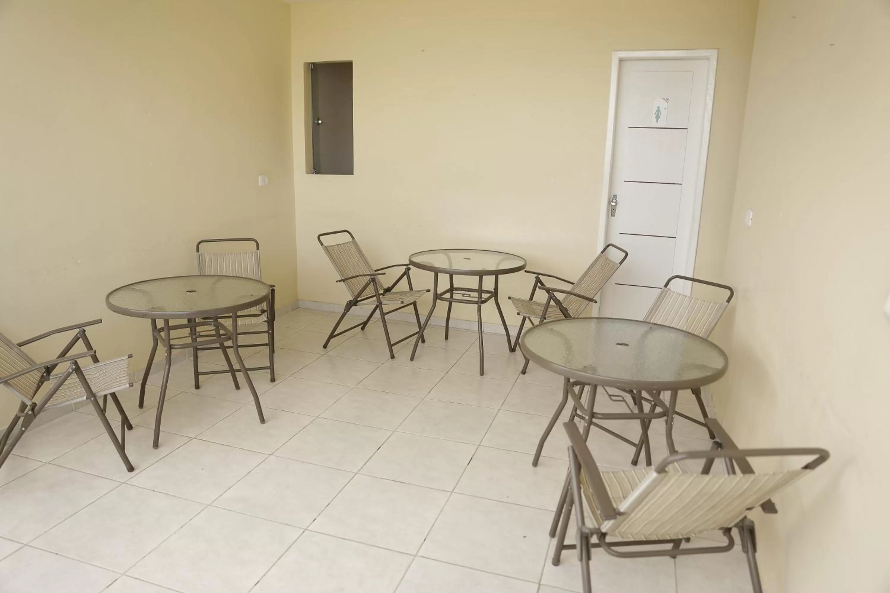 Area and facilities in LW Hotel