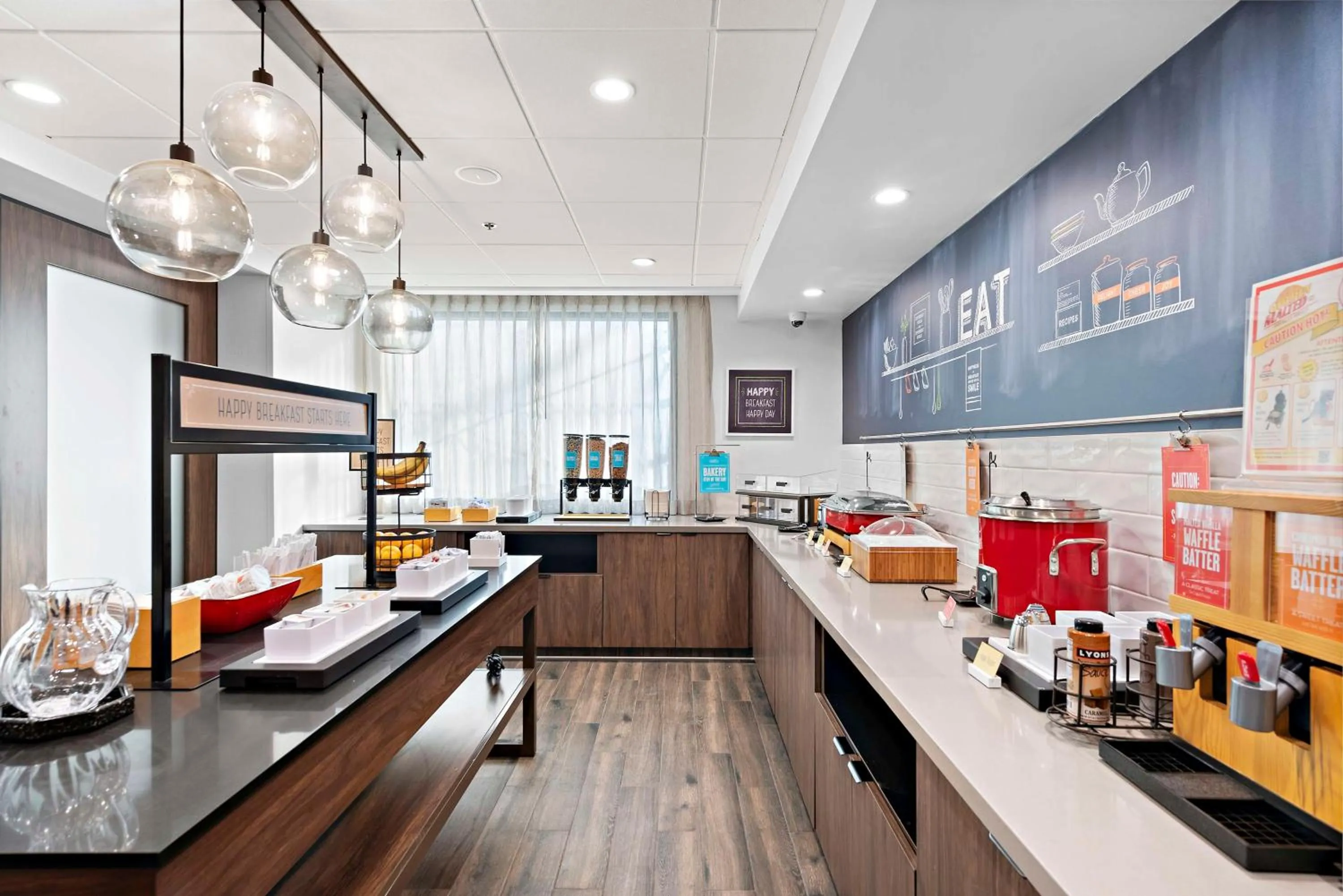 Breakfast in Hampton Inn Los Angeles Airport