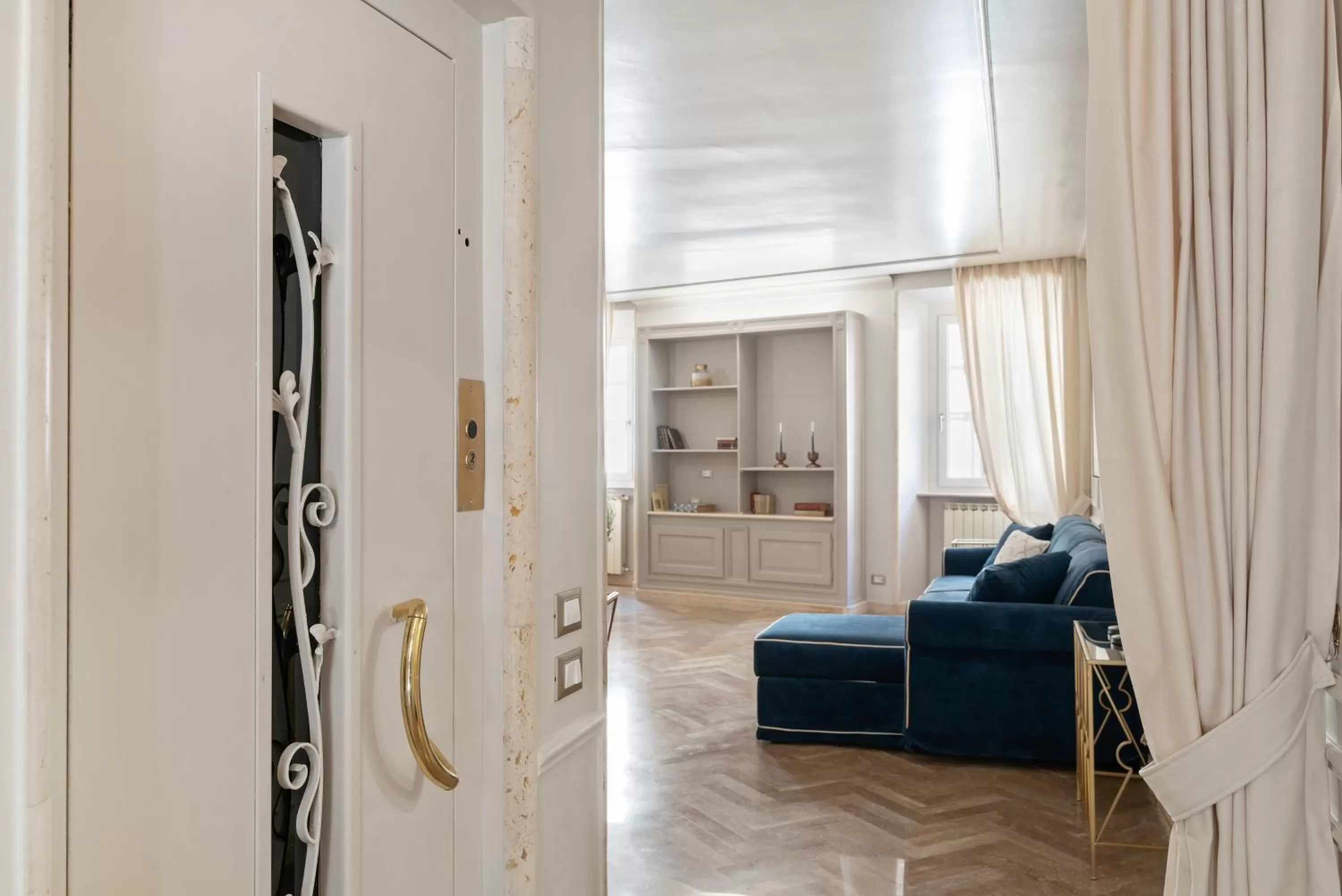 TV/Entertainment Center in BMGA l ViaPaola43 Palace