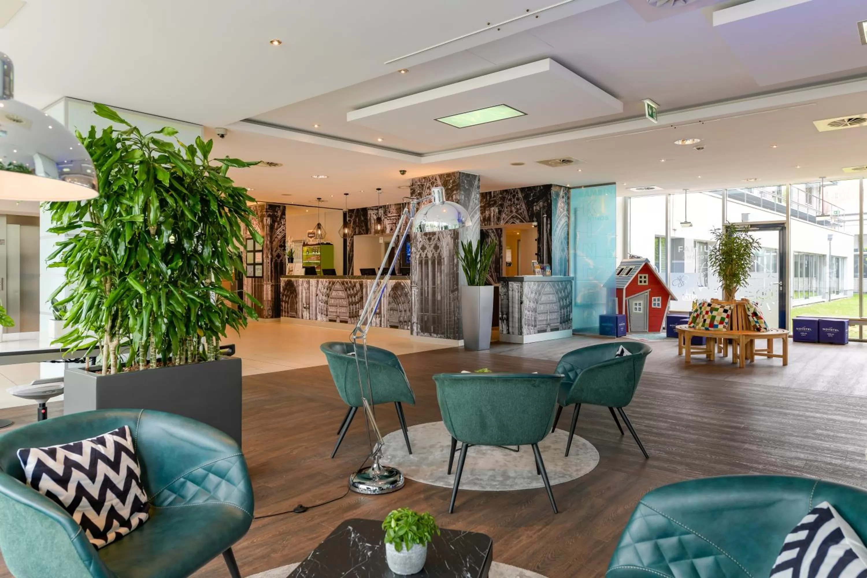 Lobby or reception in Novotel Köln City
