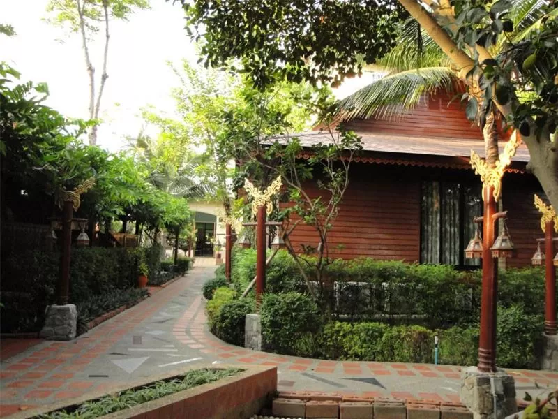 Diana Garden Resort - SHA Extra Plus