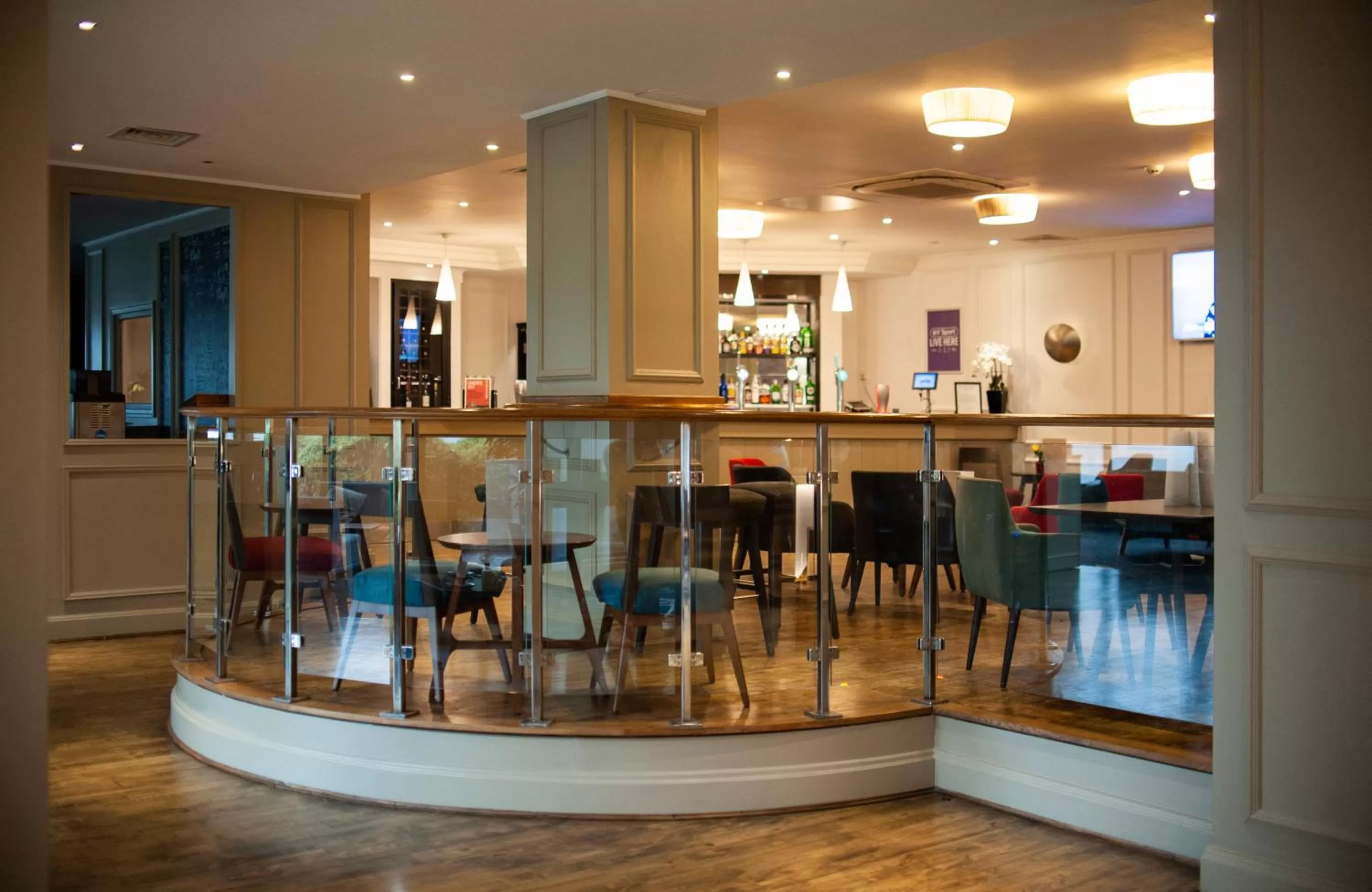 Lounge or bar in Mercure Telford Centre Hotel