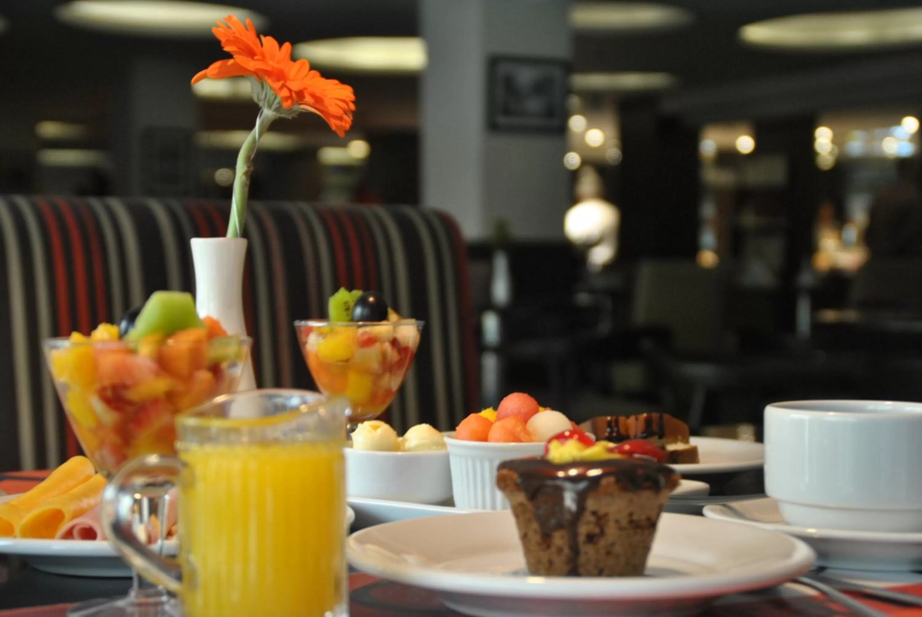 Restaurant/places to eat in Arosa Rio Hotel