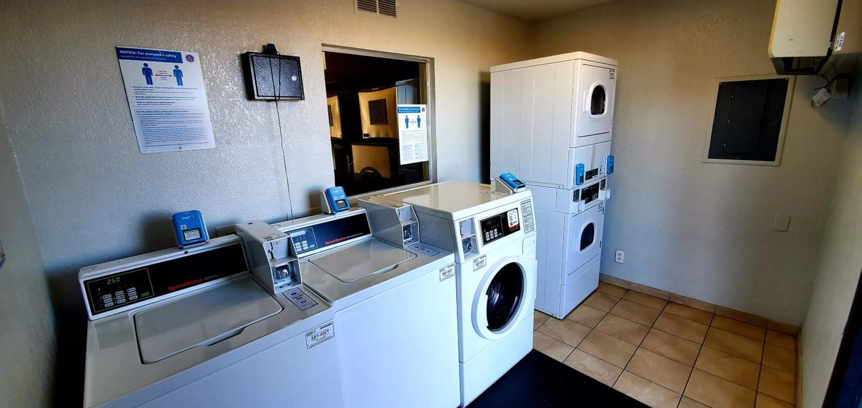 Guests in Motel 6-Palmdale, CA