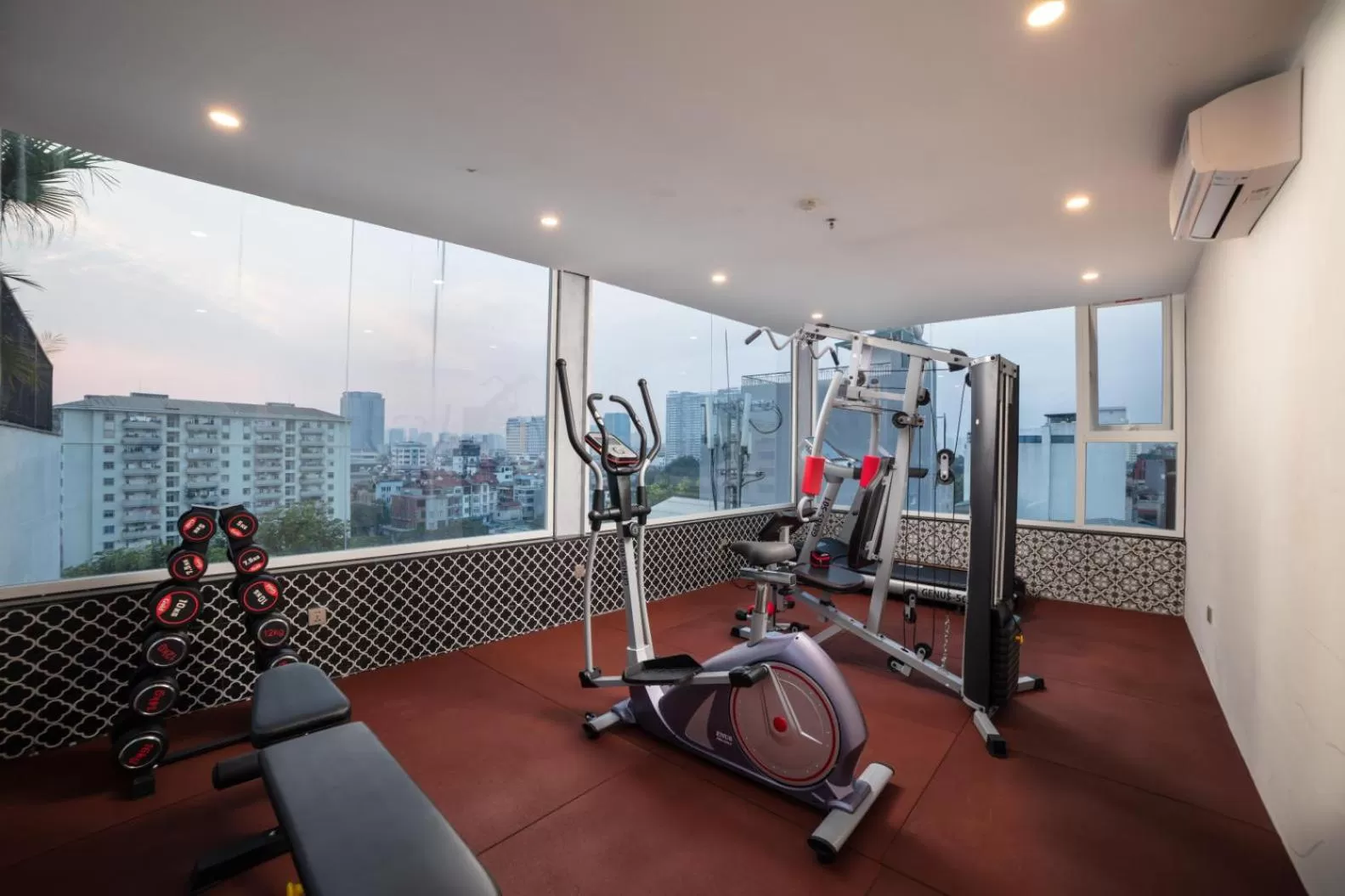Fitness centre/facilities in FTE Ba Dinh Hotel
