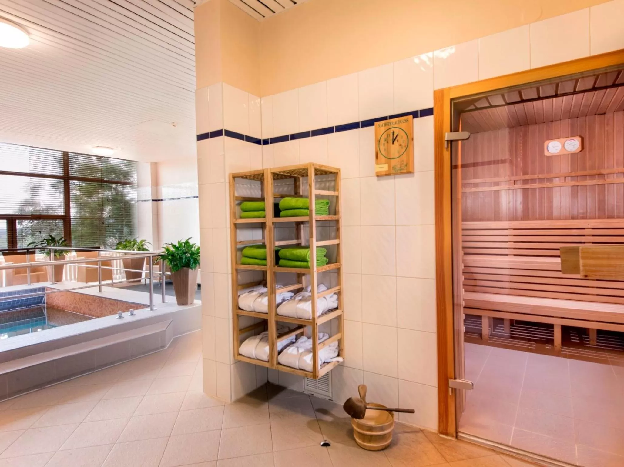 Sauna, Bed in AHORN Berghotel Friedrichroda