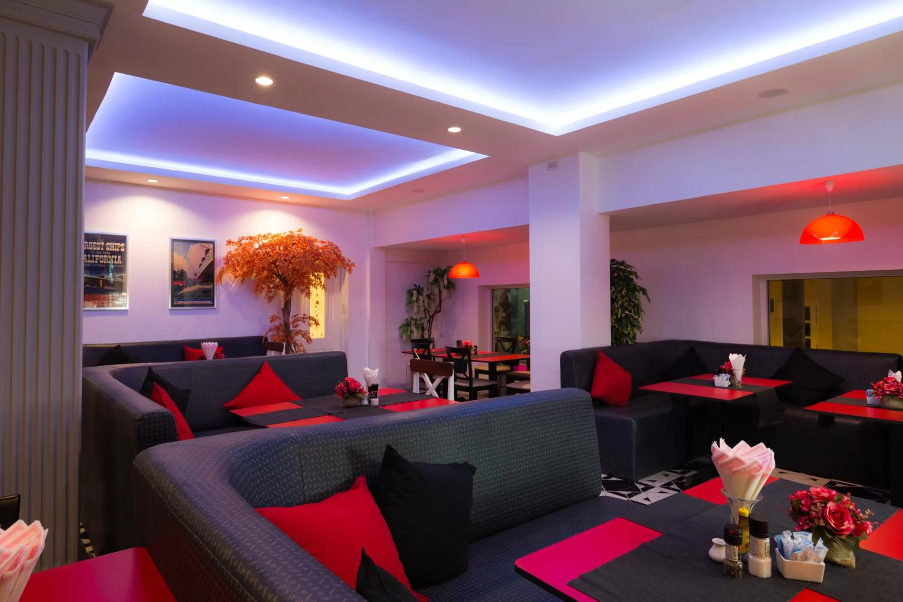 Restaurant/places to eat, Lounge/Bar in Zing Resort & Spa