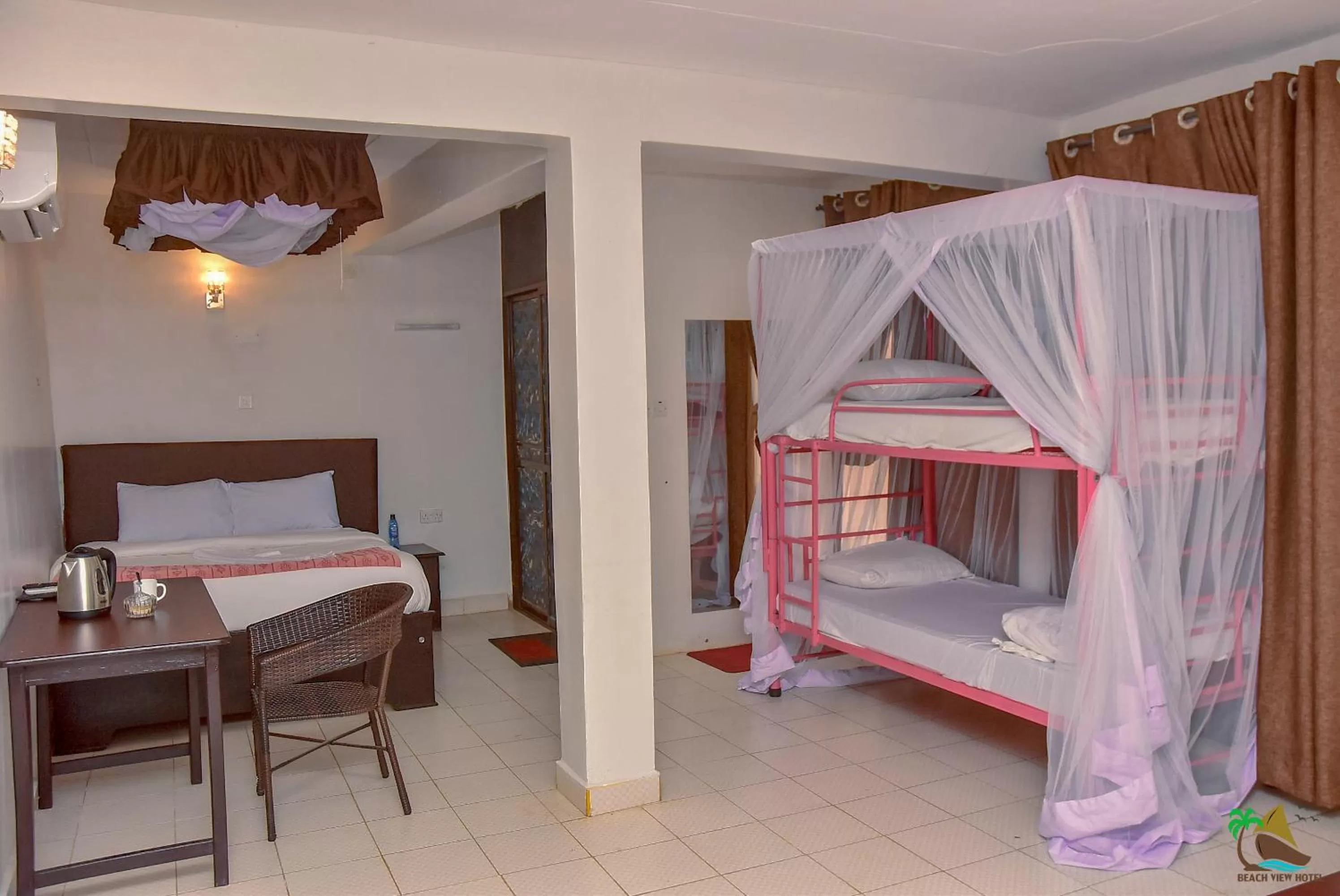 Bedroom, Bed in Beach View Hotel - Kisumu