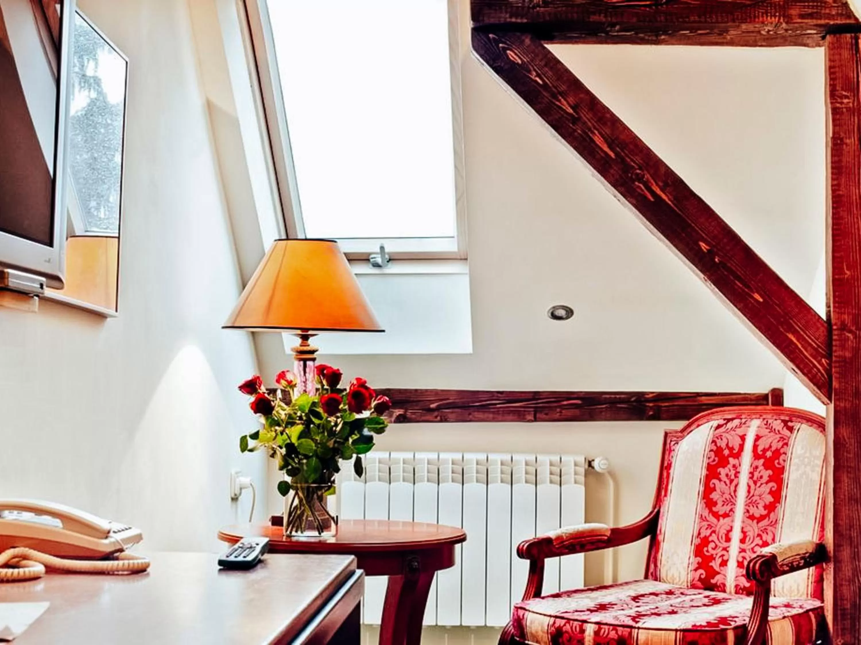 TV and multimedia, Seating Area in Miodosytnia Aparthotel