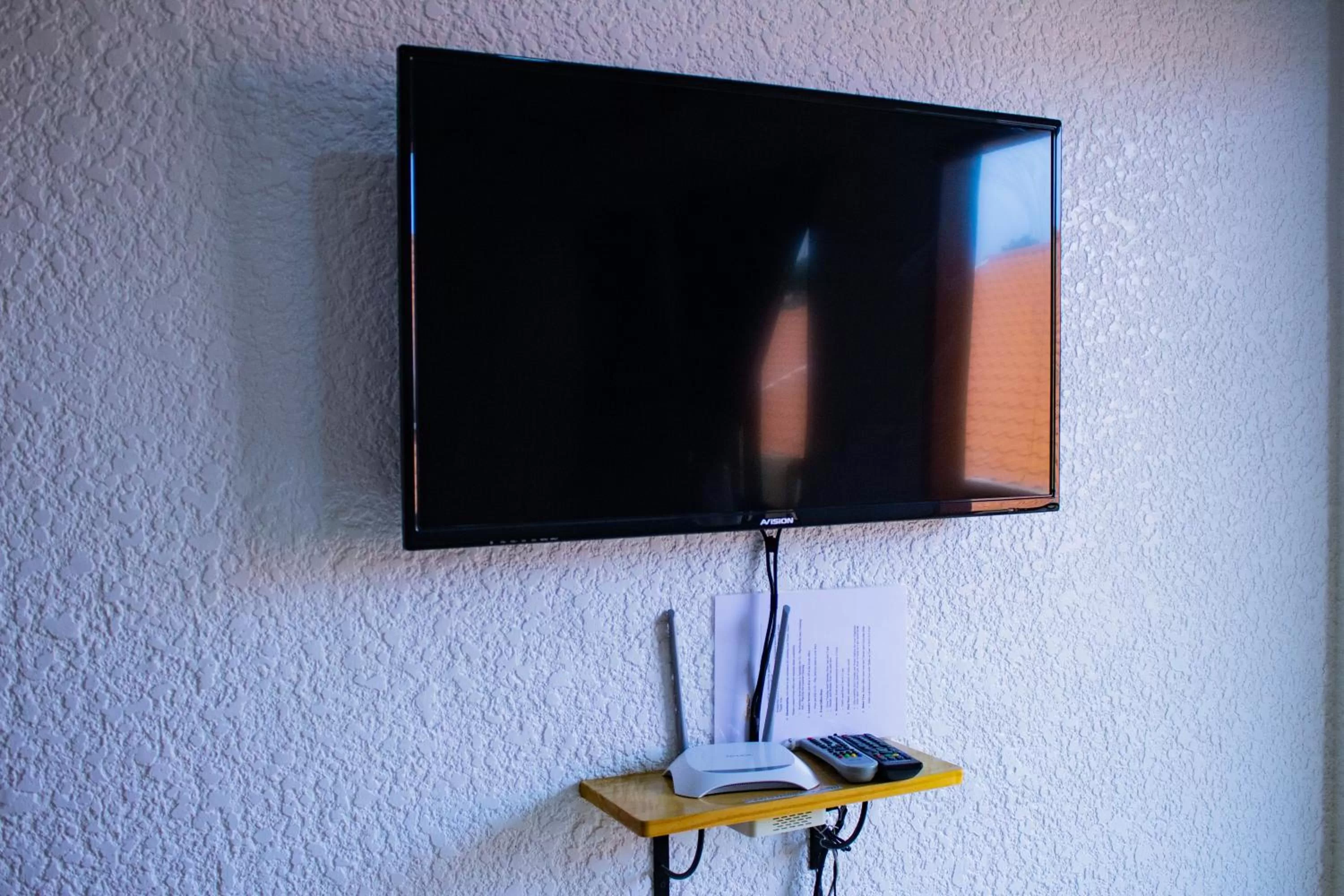 TV/Entertainment Center in Jugalis Hotel and Restaurant