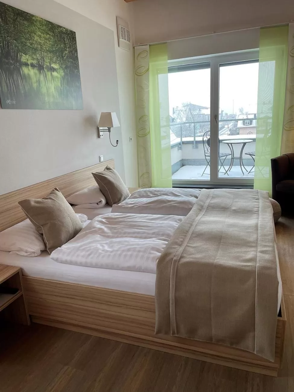 Bed in Hotel Fränkischer Hof