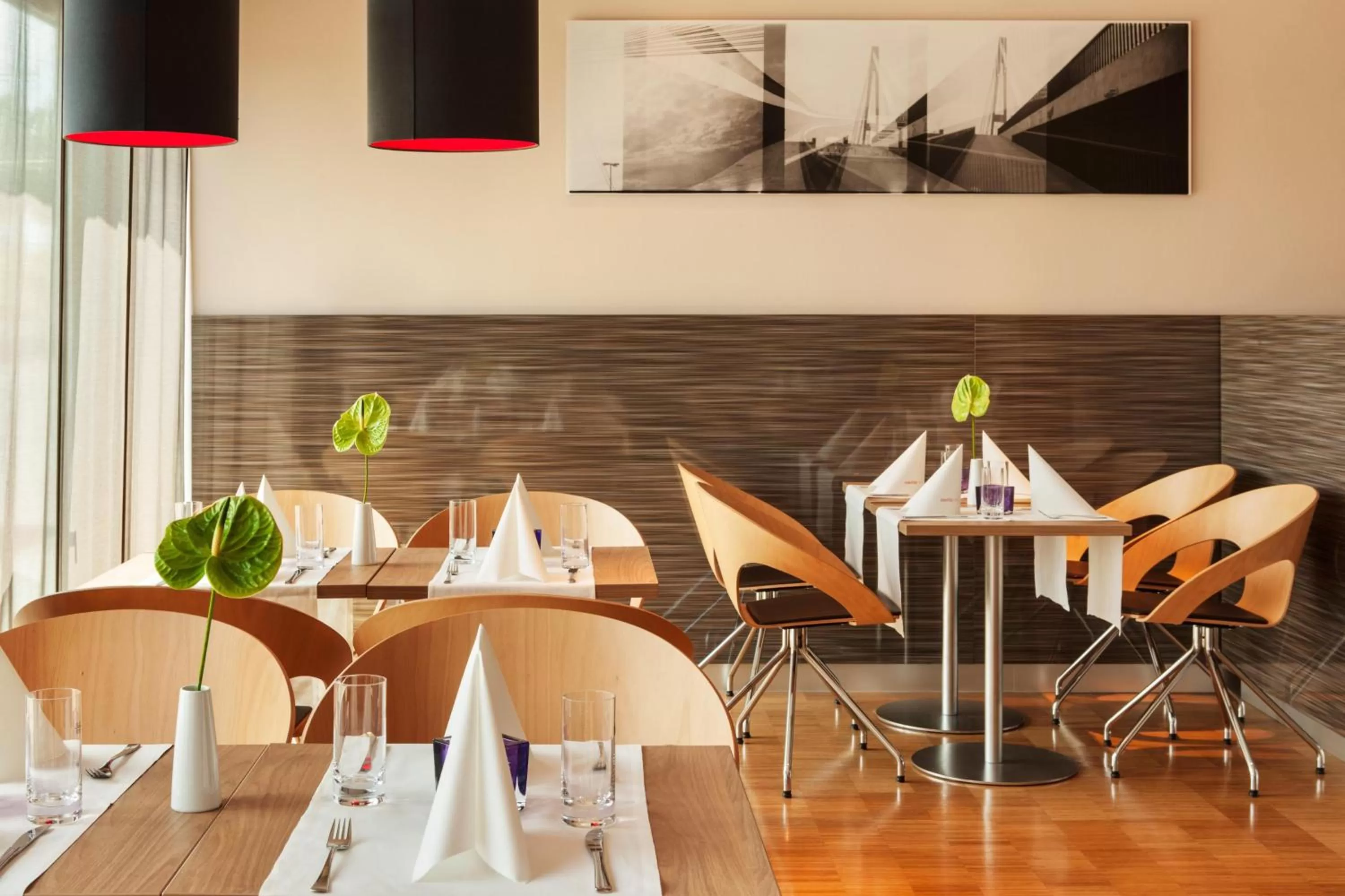 Restaurant/places to eat in IntercityHotel Mannheim