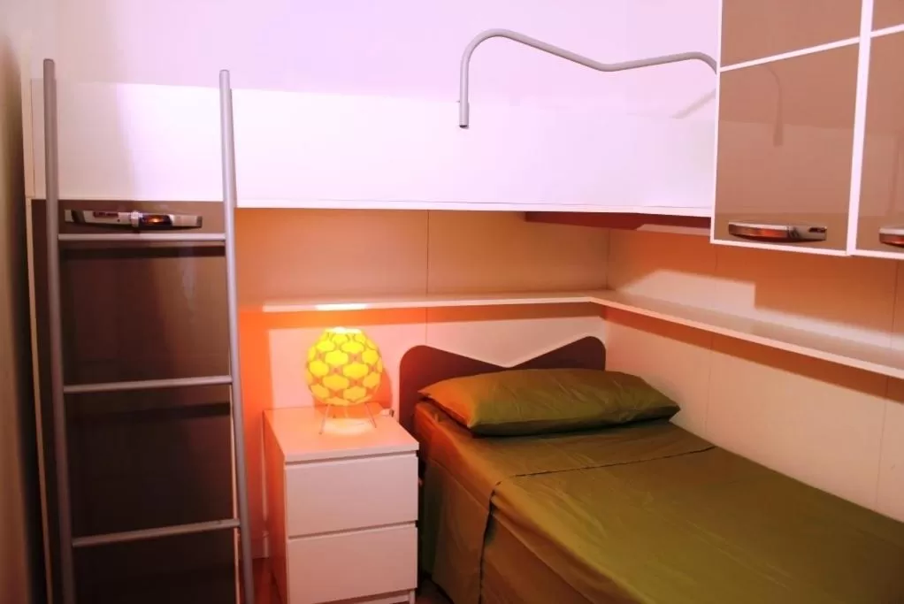 bunk bed, Bed in Tortugas B&B