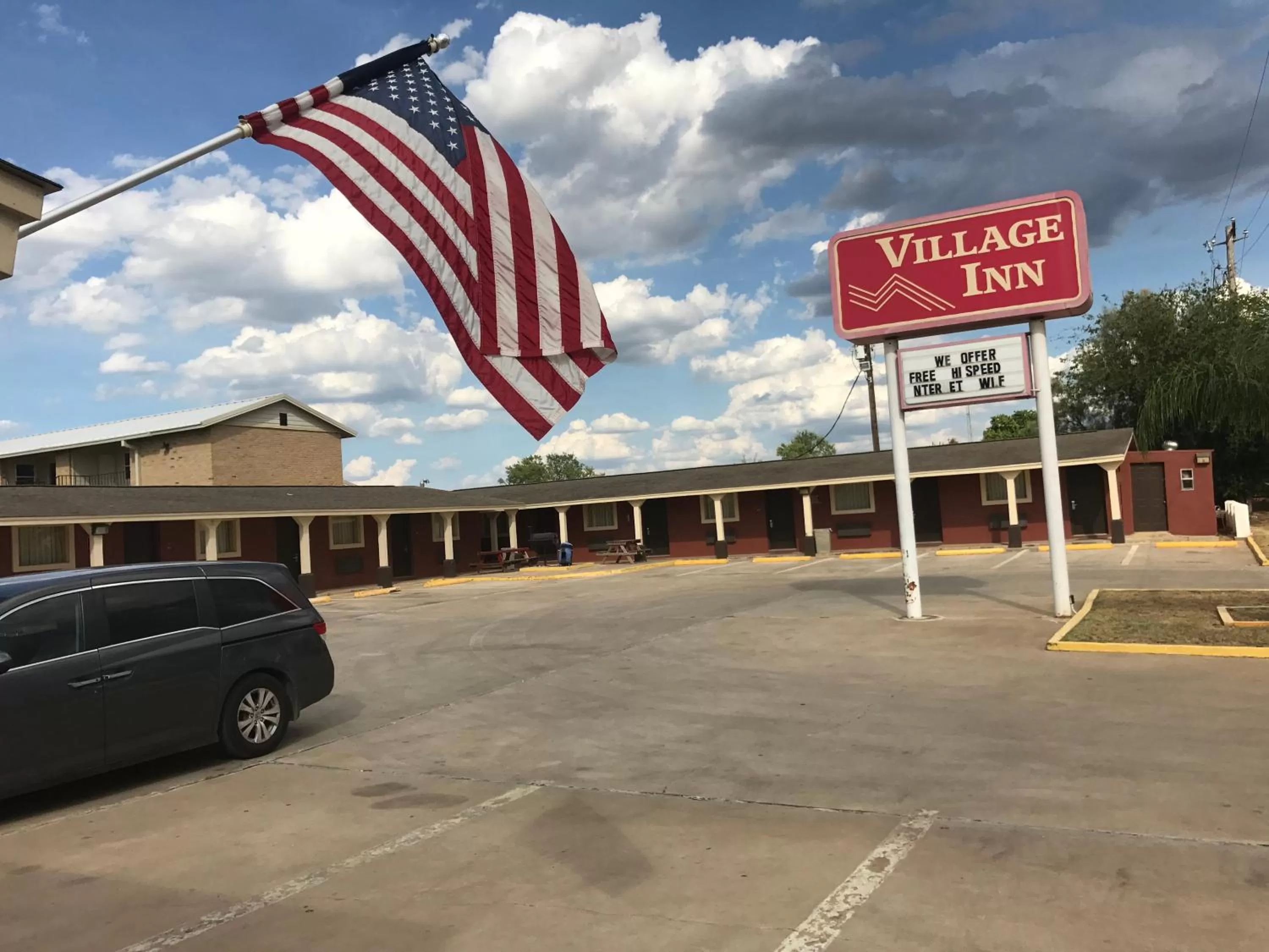 Facade/entrance in Village Inn Cotulla