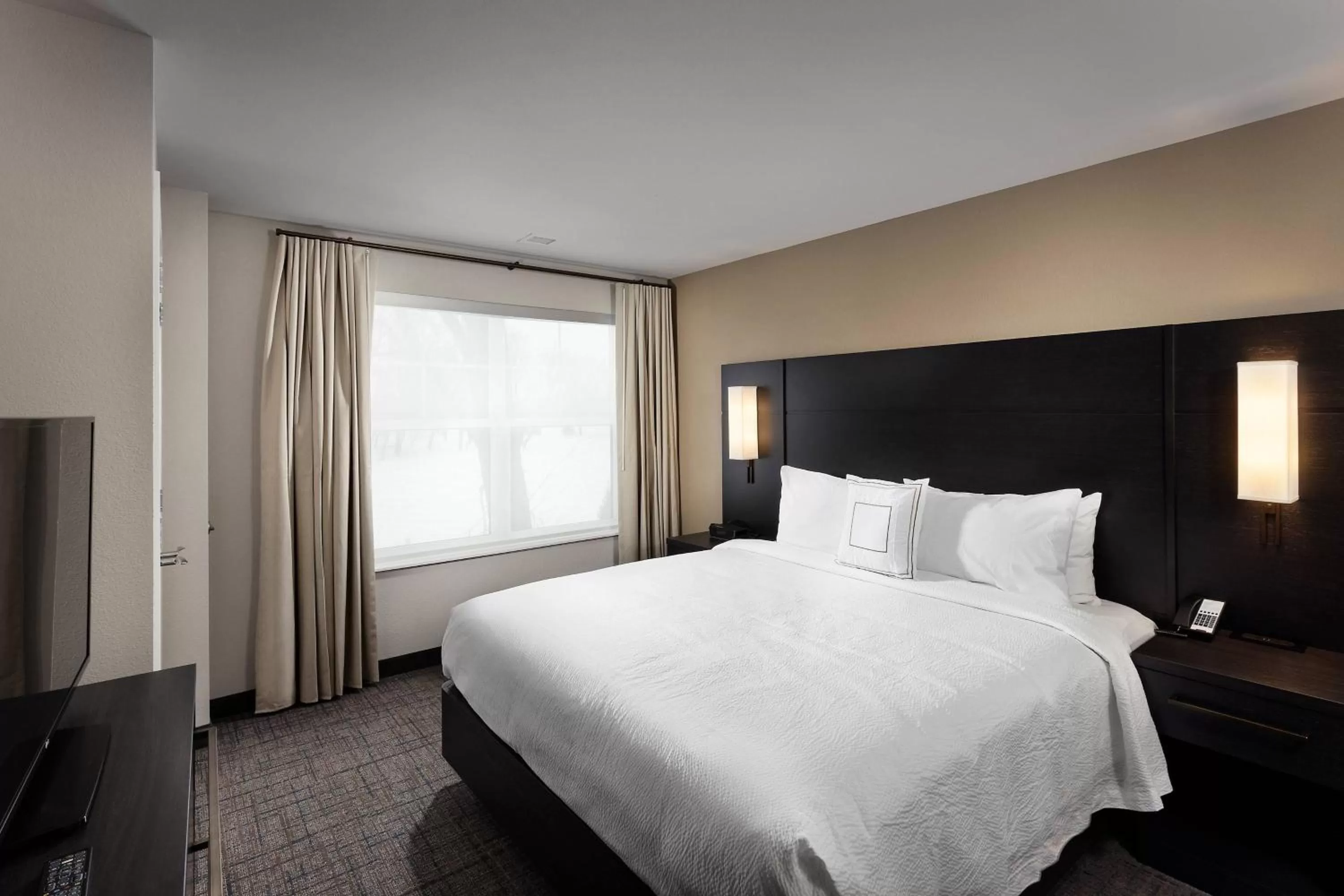 1 Bedroom Suite, 1 King, Sofa bed, Golf view in Residence Inn by Marriott Milwaukee Brookfield
