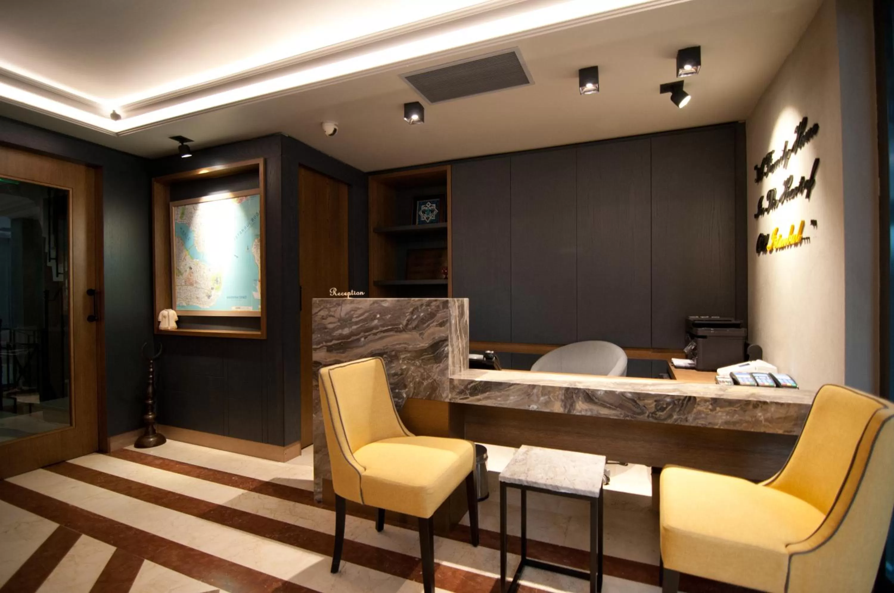 Lobby or reception in Seraglio Hotel & Suites