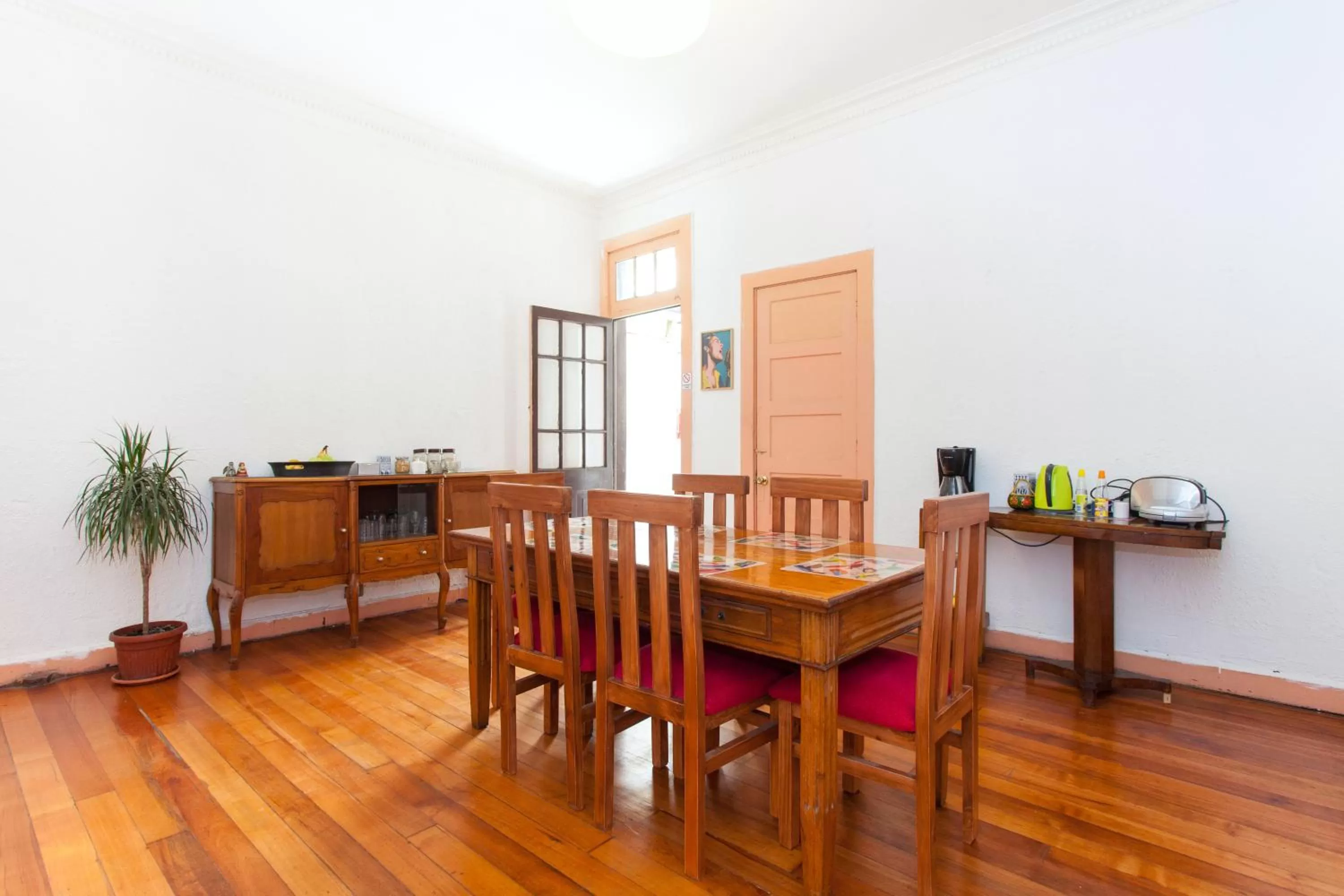 Dining area in ITALIA SUITE B&B habitaciones con baño privado y aire acondicionado