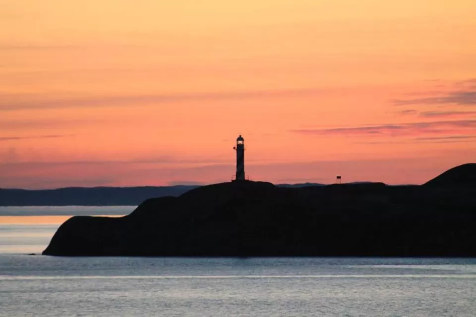 Sunrise/Sunset in Legges Motel & Restaurant