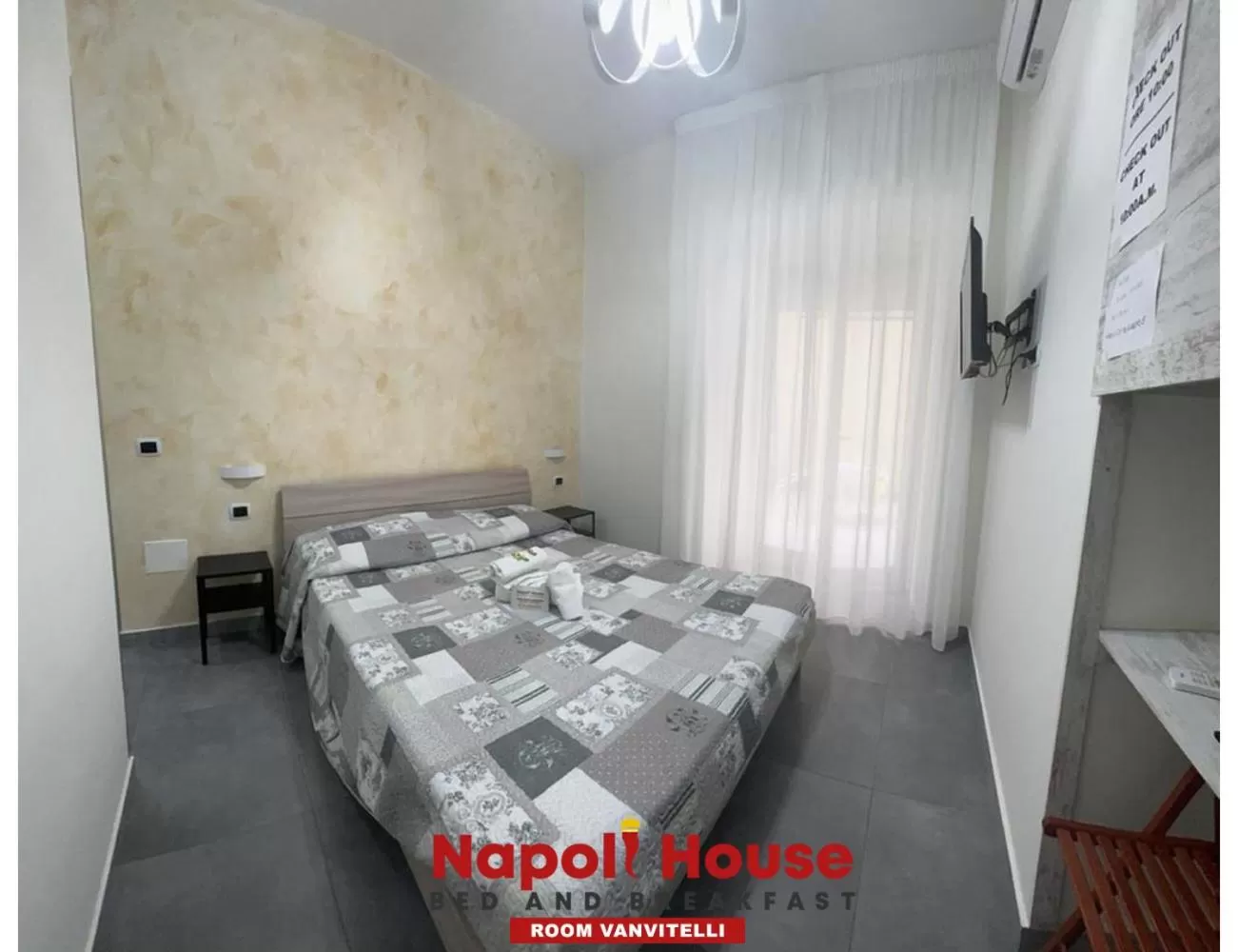 Photo of the whole room, Bed in Napoli House Dream