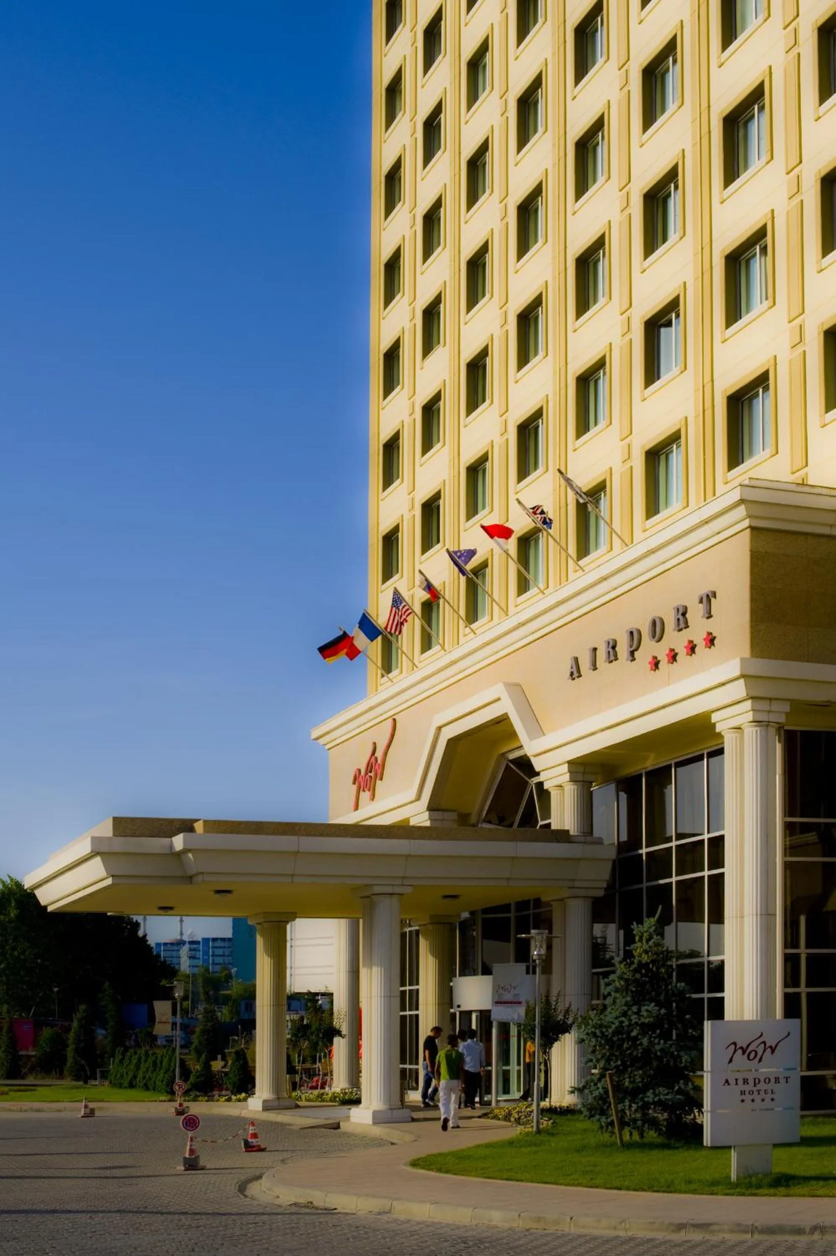 Facade/entrance in WOW Airport Hotel