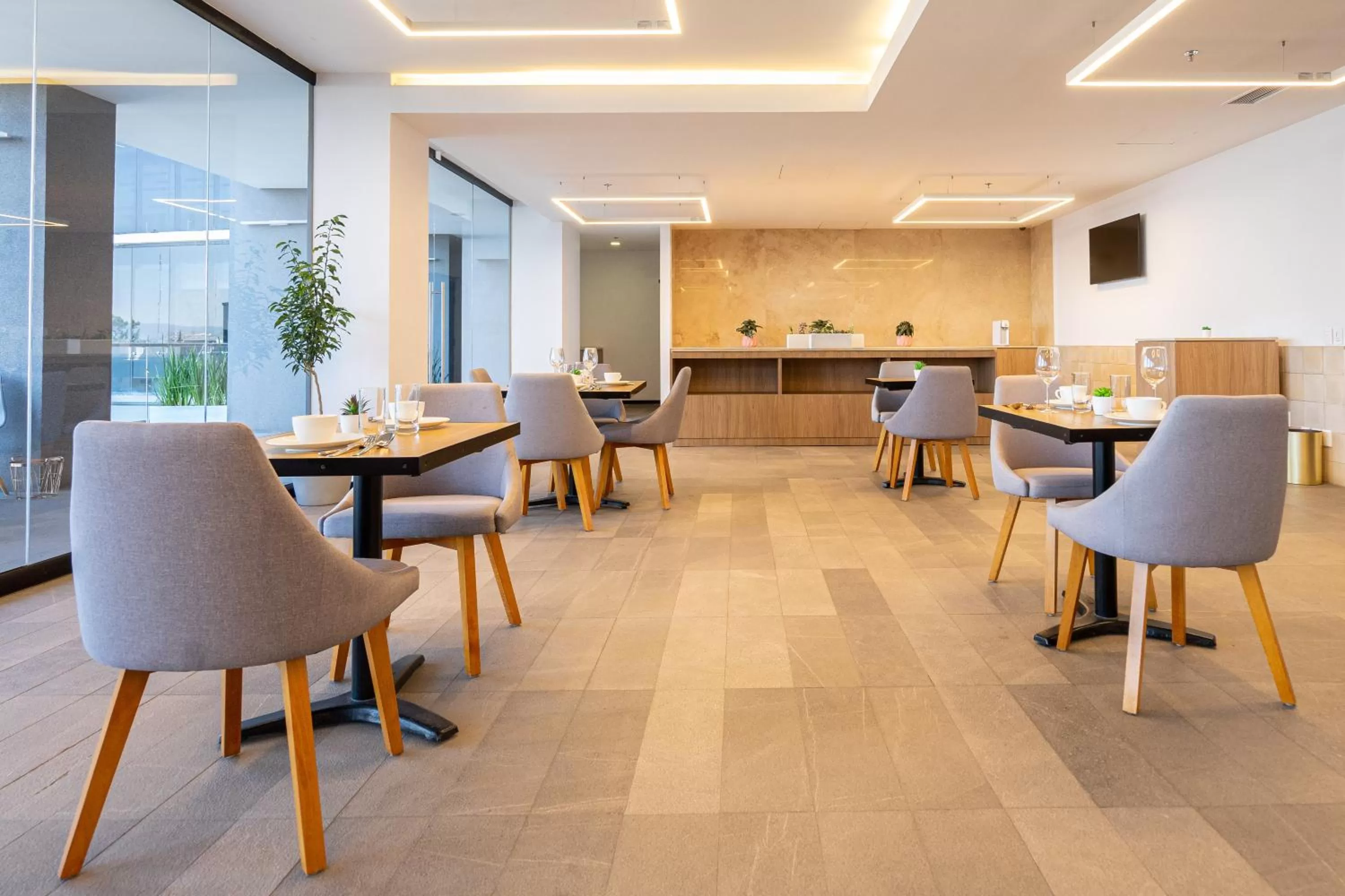 Restaurant/places to eat in Stadía Suites Querétaro Centro Histórico