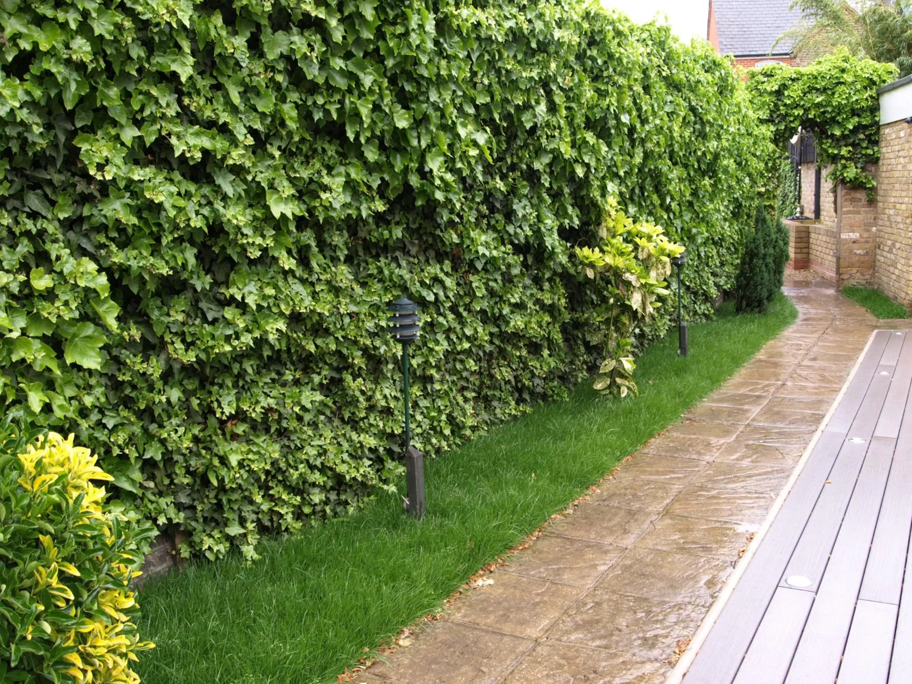 Patio in Best Western Chiswick Palace & Suites London