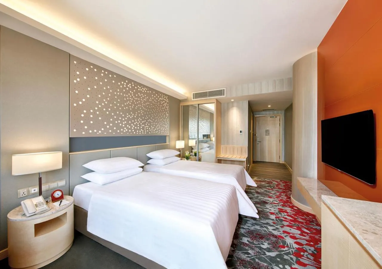 Bedroom, Bed in Sunway Pyramid Hotel