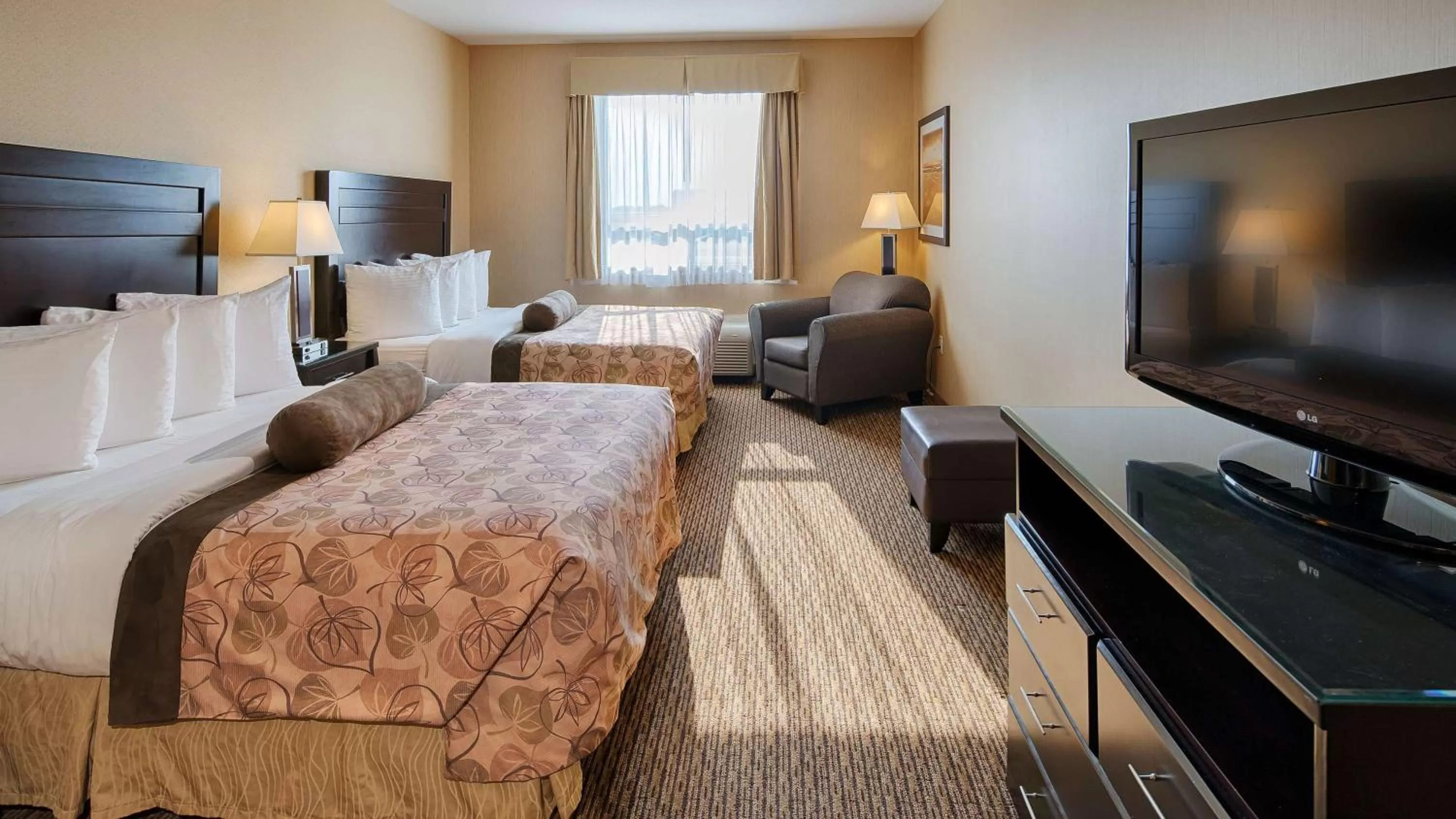 Queen Room with Two Queen Beds - Non-Smoking in Best Western Estevan Inn & Suites
