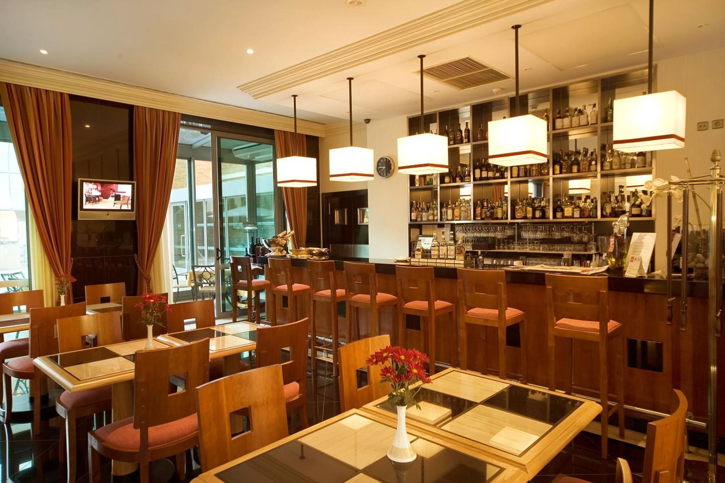 Restaurant/places to eat in Hotel Real Oeiras