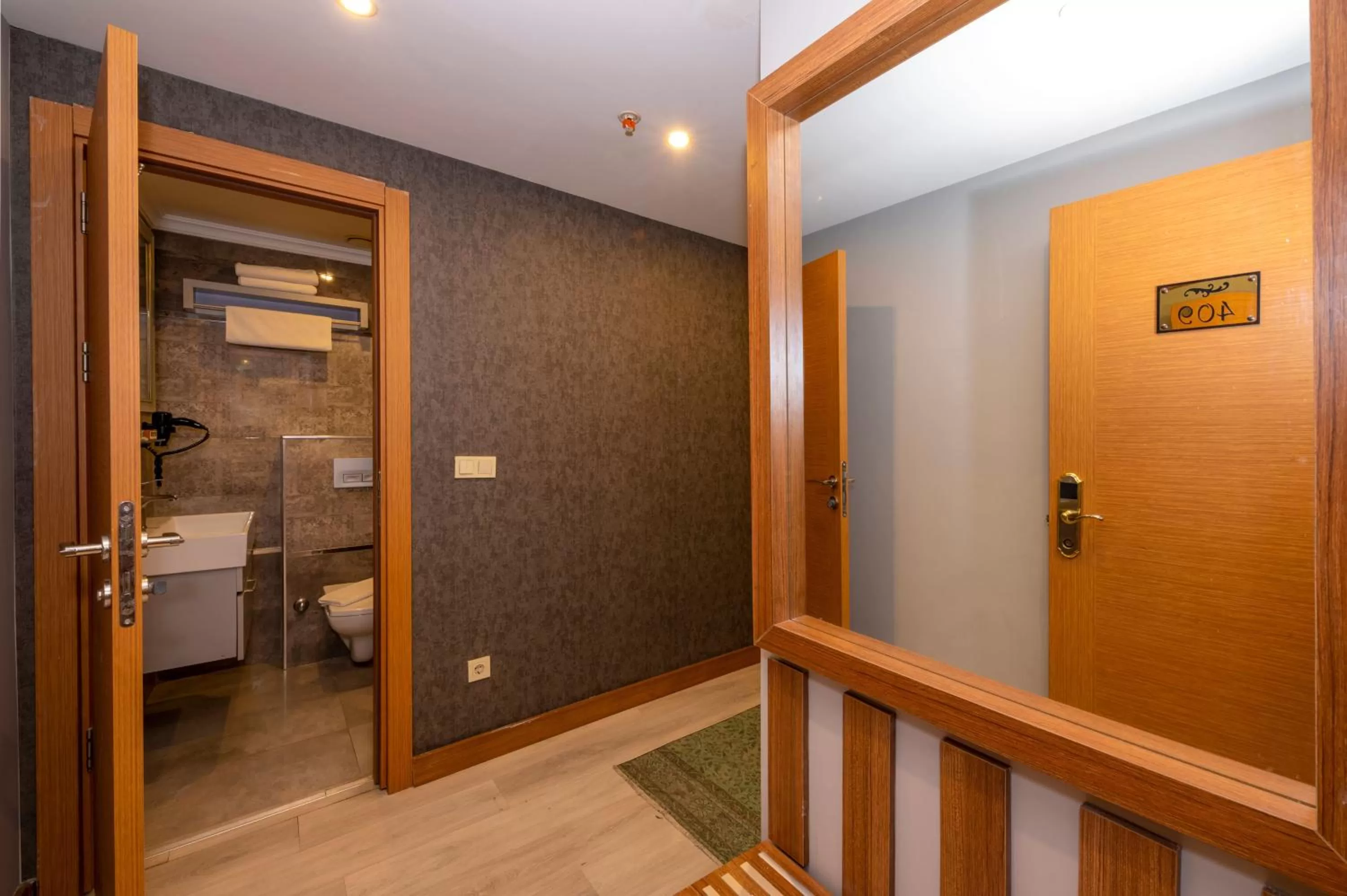 Massage in Grand Palace Hotel