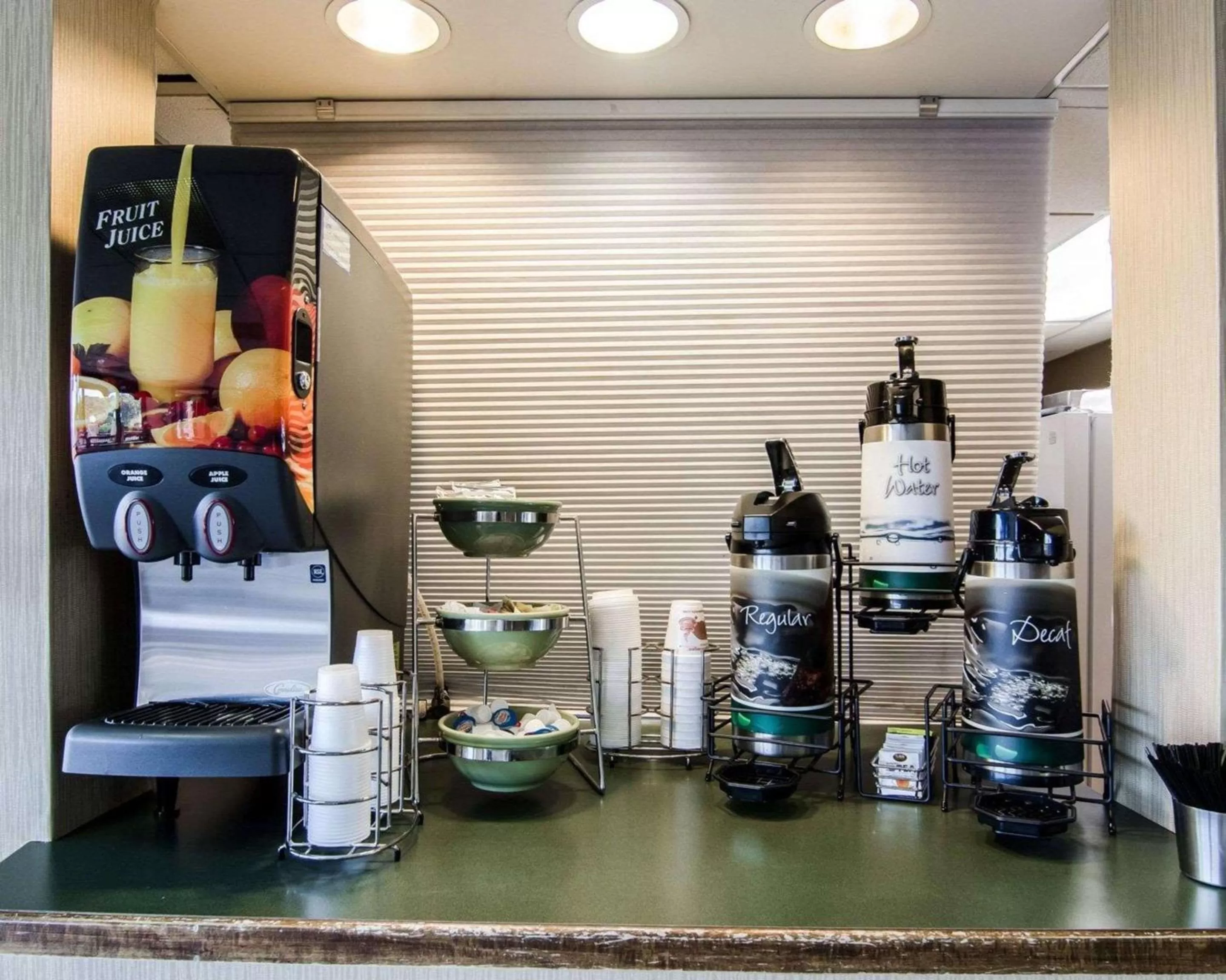 Restaurant/places to eat in Quality Inn Troutville - Roanoke North