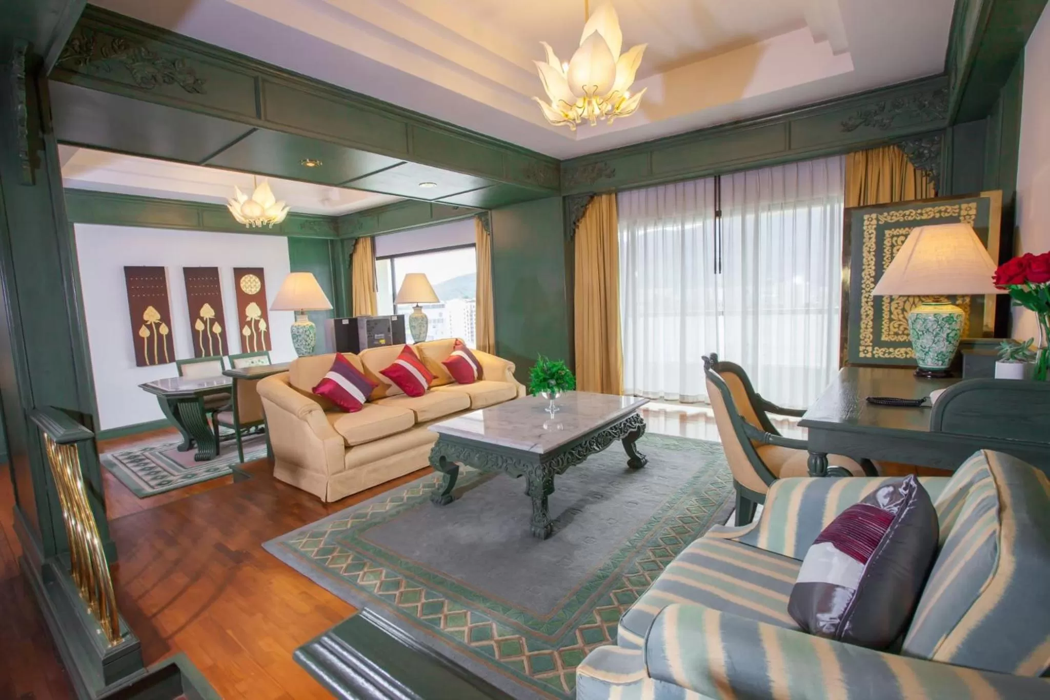 Living room in Chiangmai Grandview Hotel & Convention Center