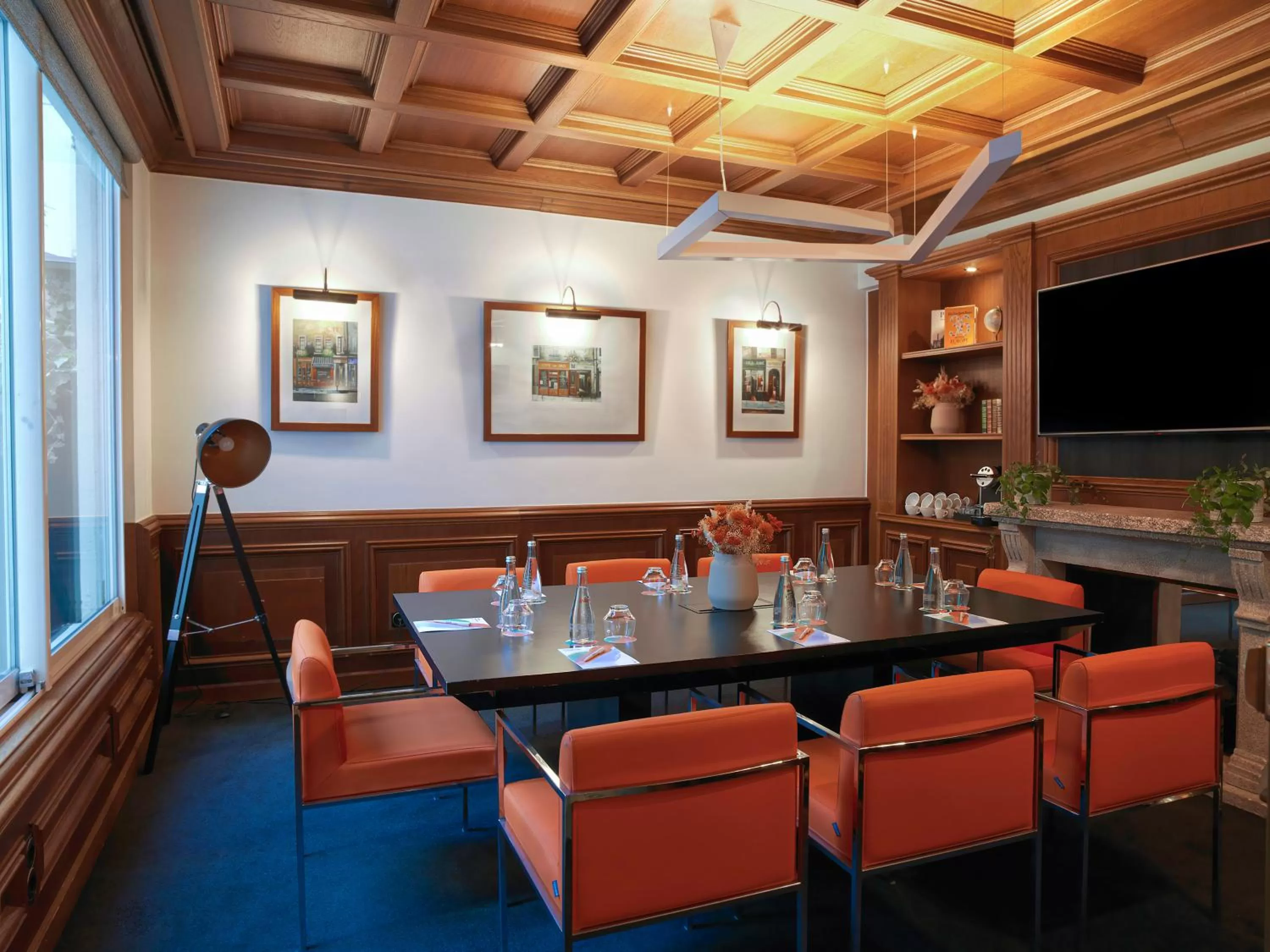 TV and multimedia in Melia Paris Champs Elysées