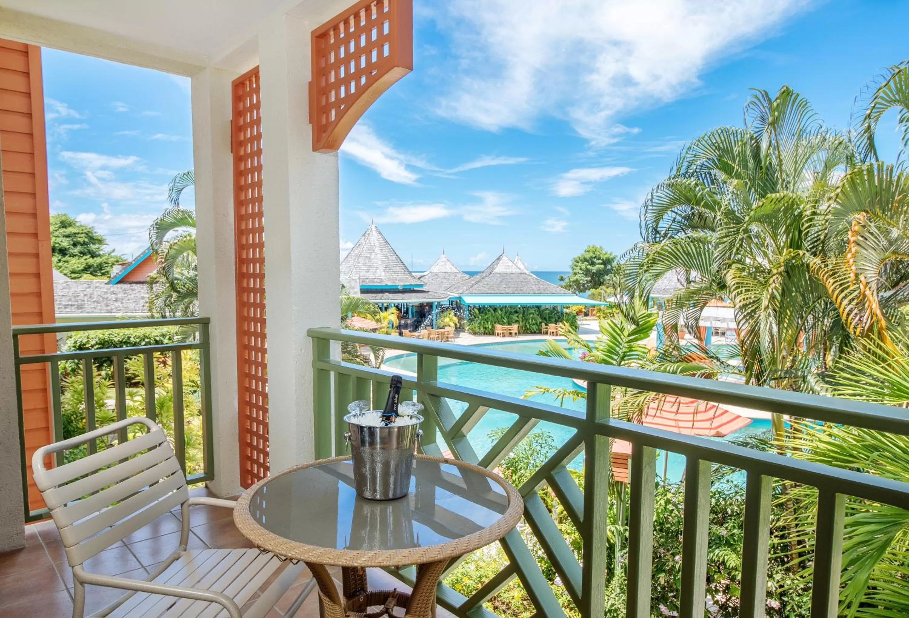 Balcony/Terrace in Bay Gardens Beach Resort & Spa