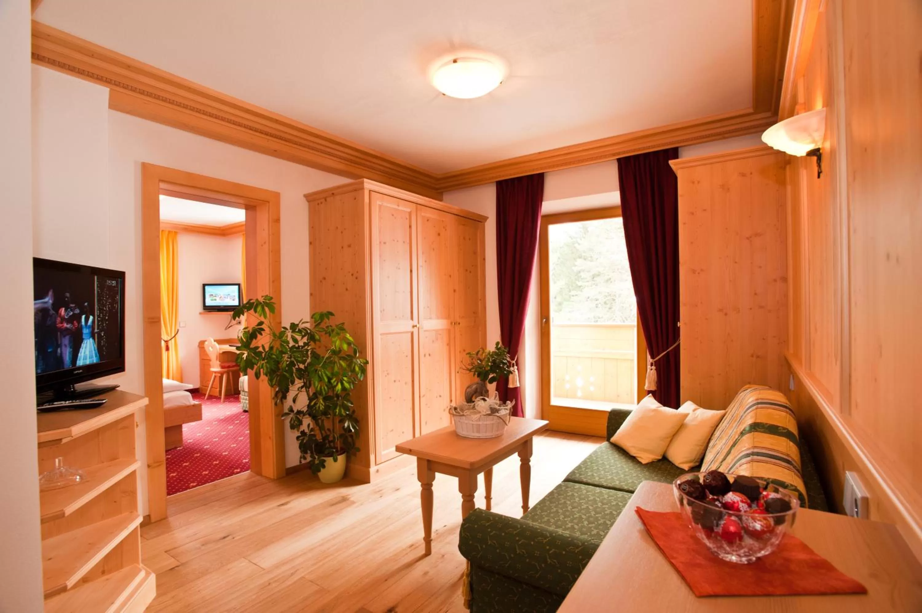 TV and multimedia in Hotel Weiher Green Lake