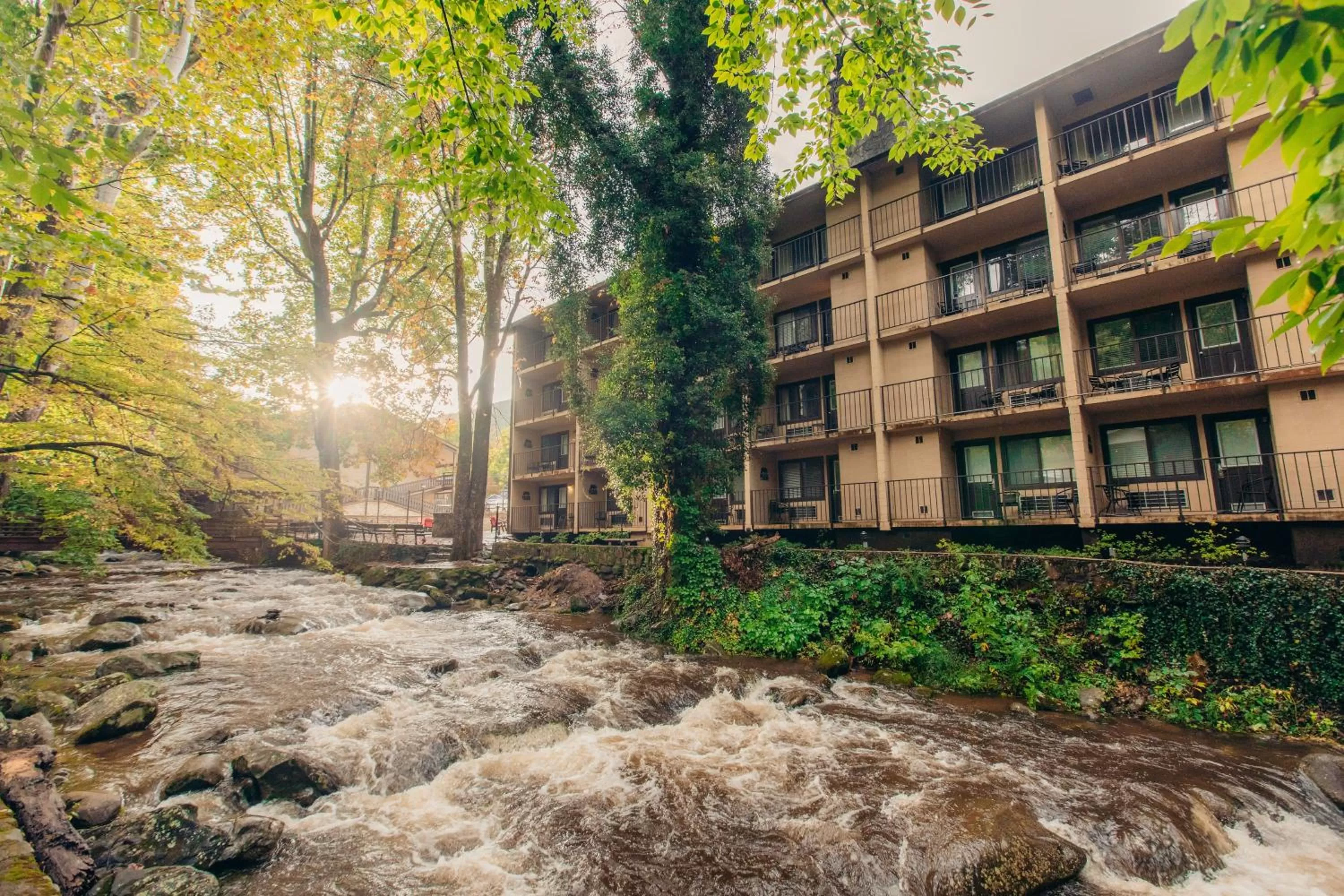 Facade/entrance in Brookside Lodge